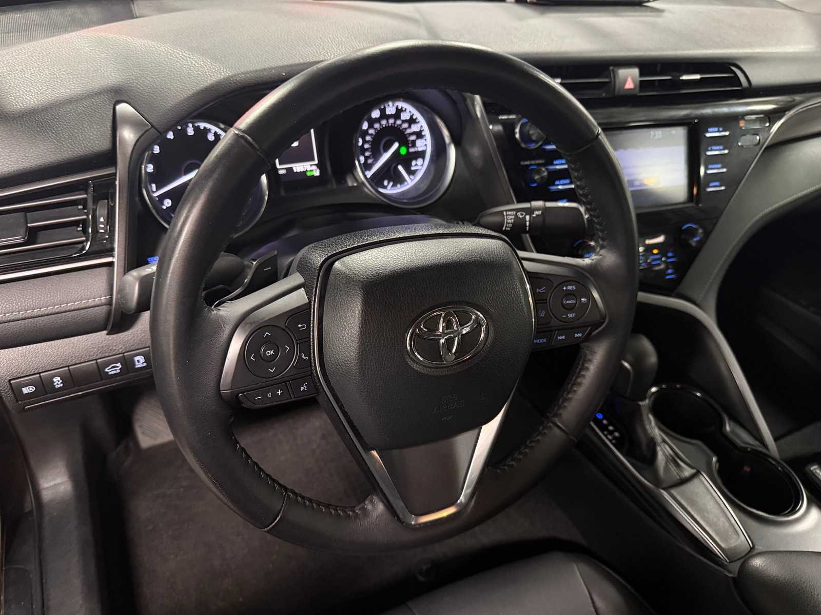 Thumbnail: 2019 Toyota Camry - 5