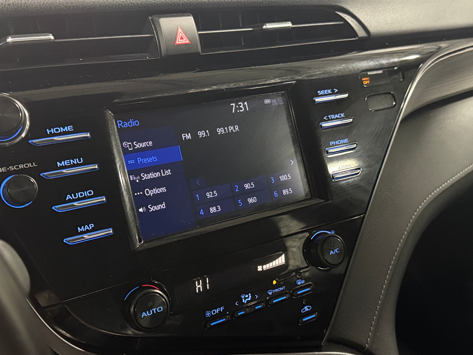 Thumbnail: 2019 Toyota Camry - 4