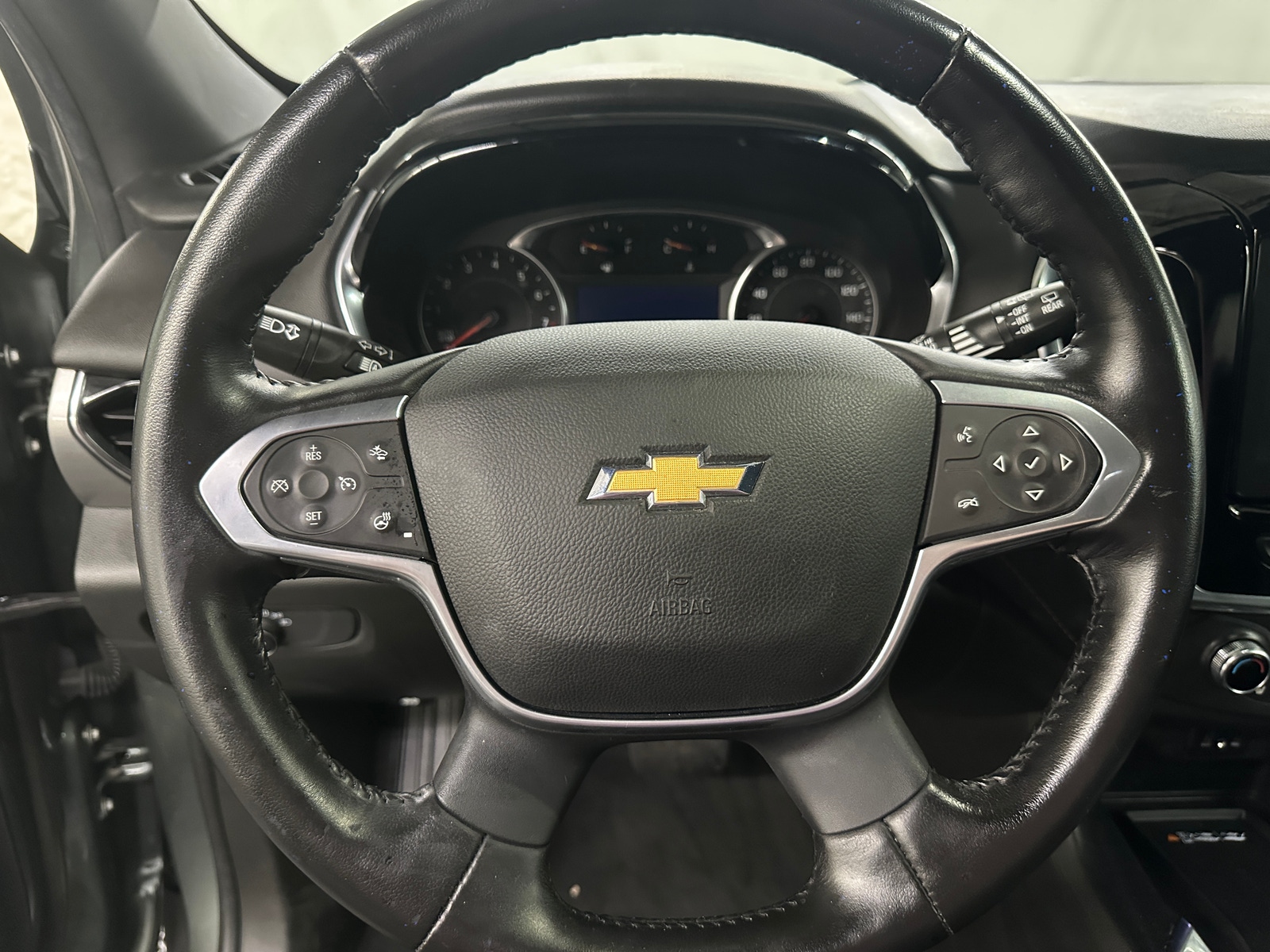 Thumbnail: 2022 Chevrolet Traverse - 4