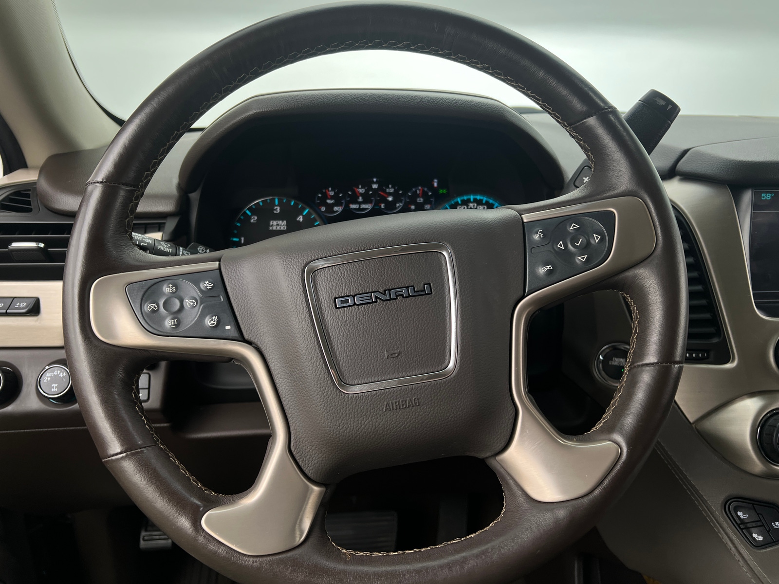 Thumbnail: 2017 GMC Yukon - 4