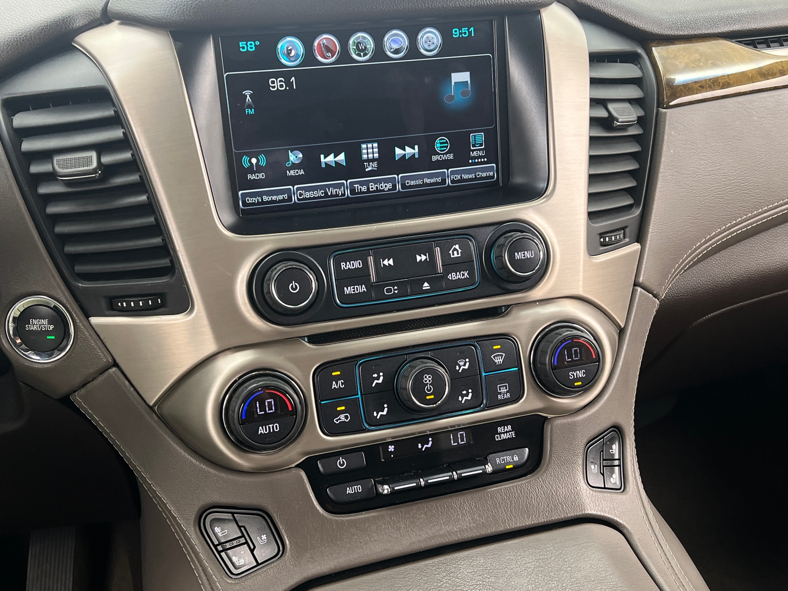 Thumbnail: 2017 GMC Yukon - 3