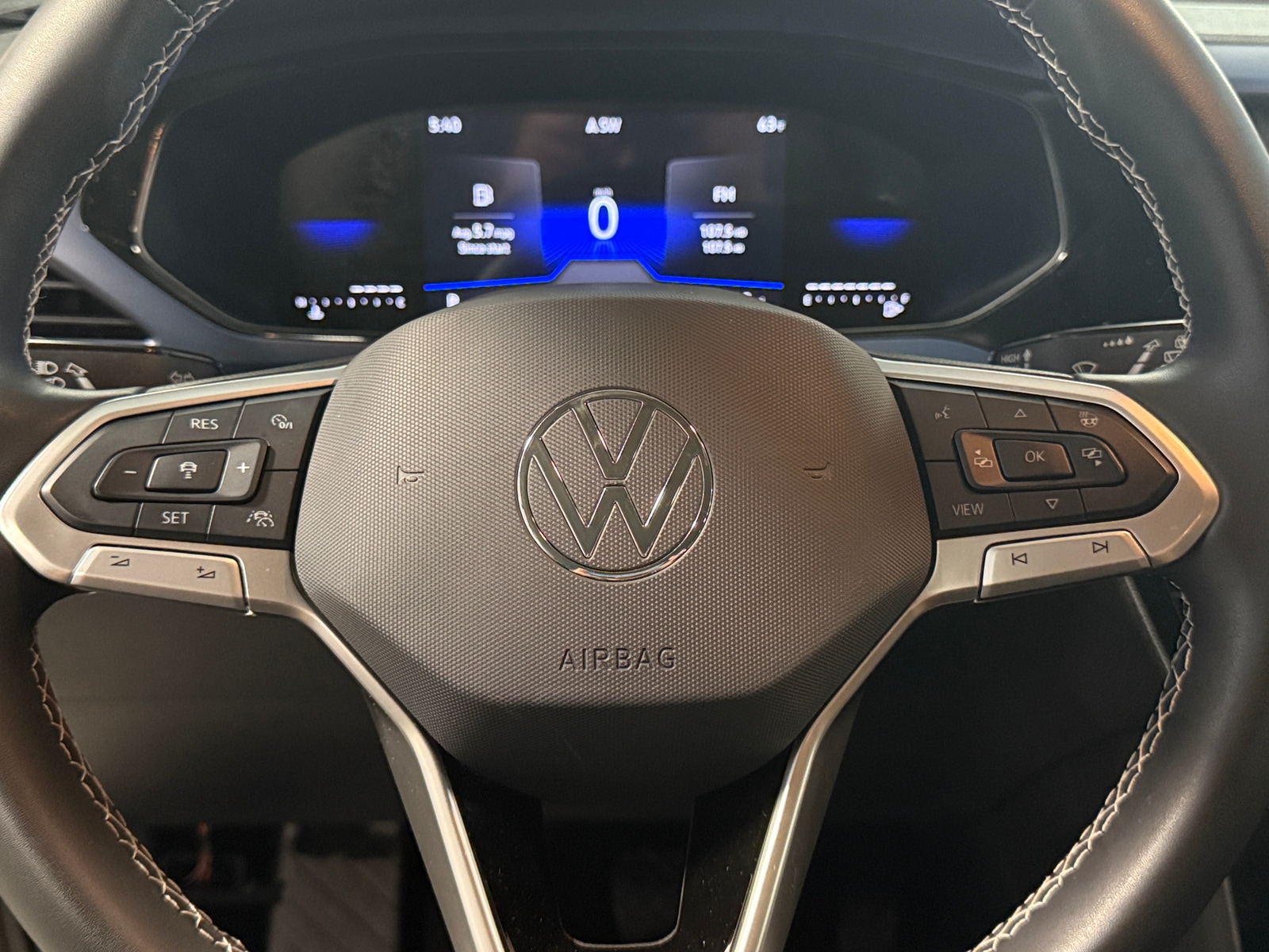 Thumbnail: 2024 Volkswagen Taos - 4