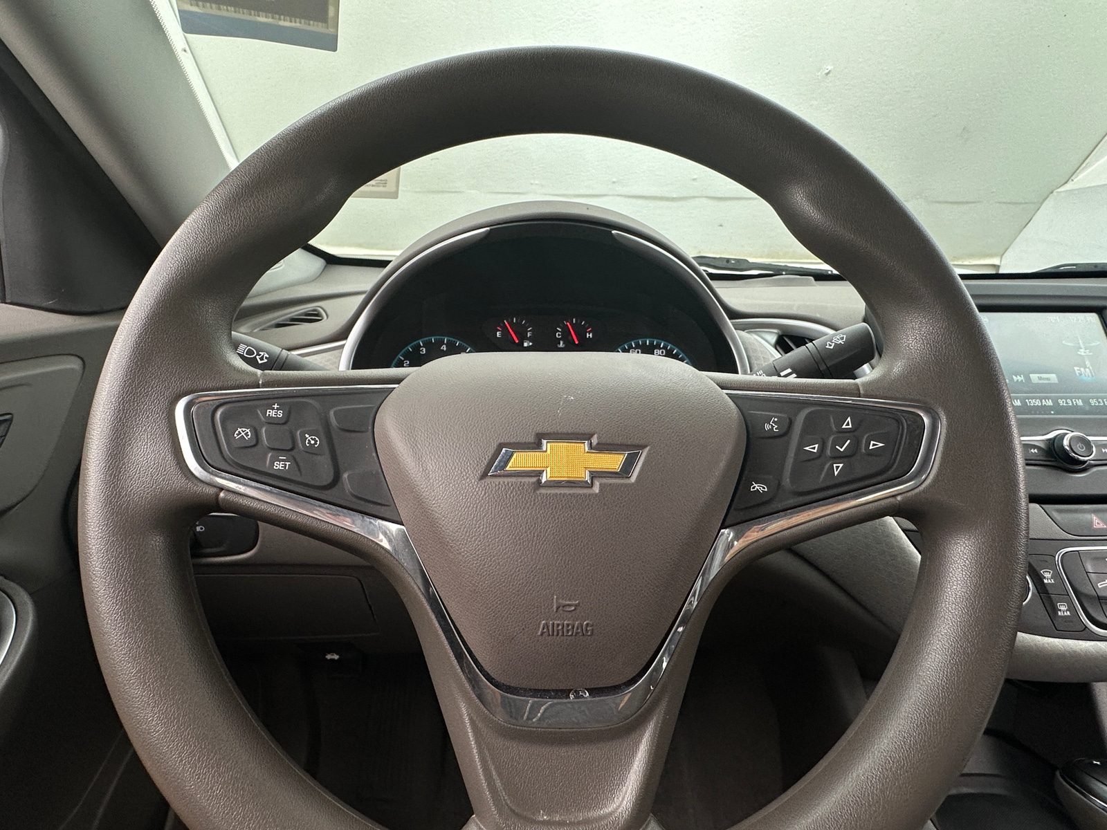Thumbnail: 2016 Chevrolet Malibu - 5