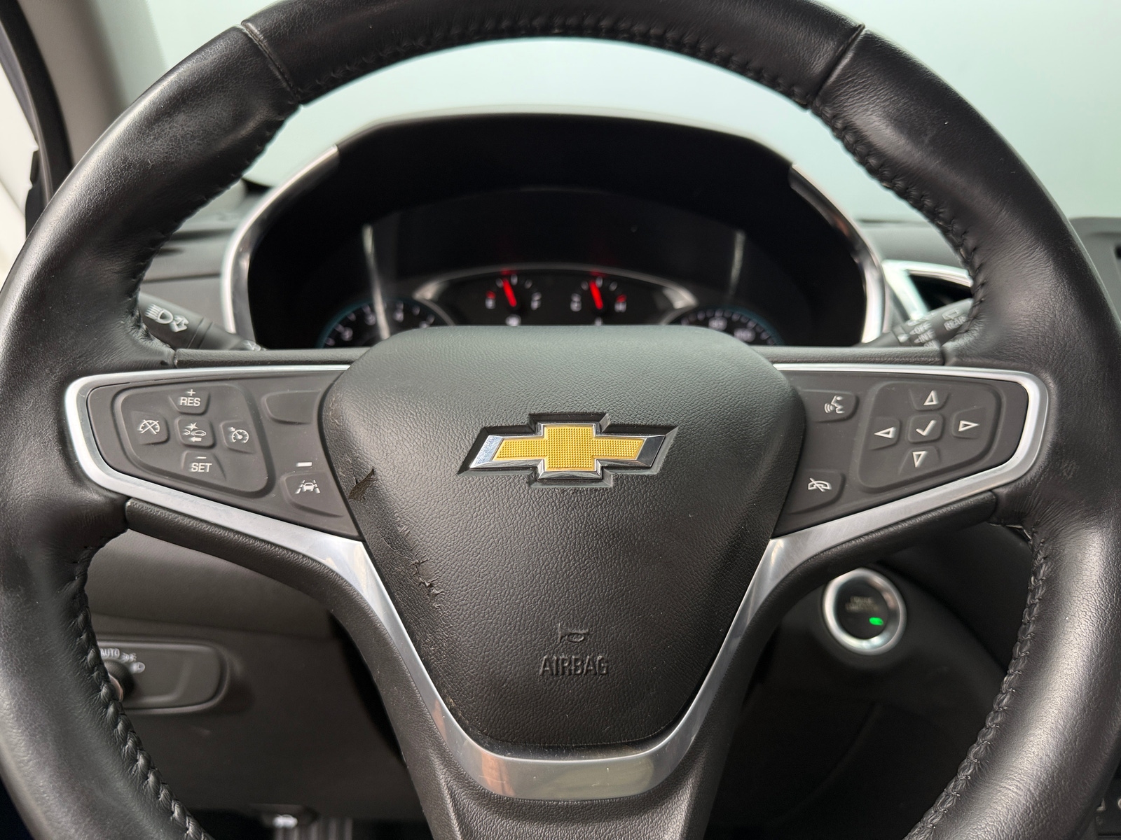 Thumbnail: 2022 Chevrolet Equinox - 5