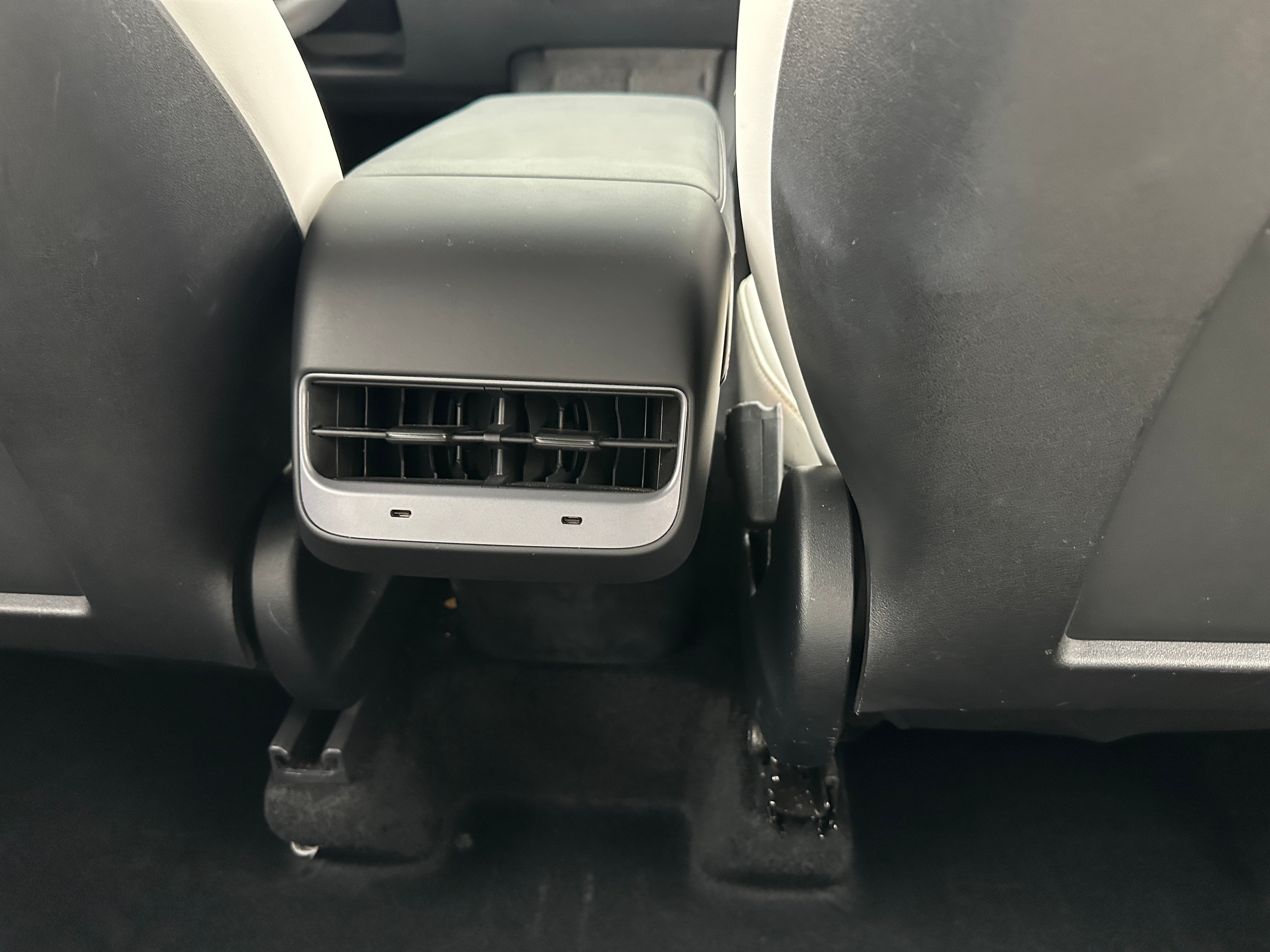 Used 2023 Tesla Model Y Long Range with VIN 7SAYGAEE7PF755878 for sale in Oak Creek, WI