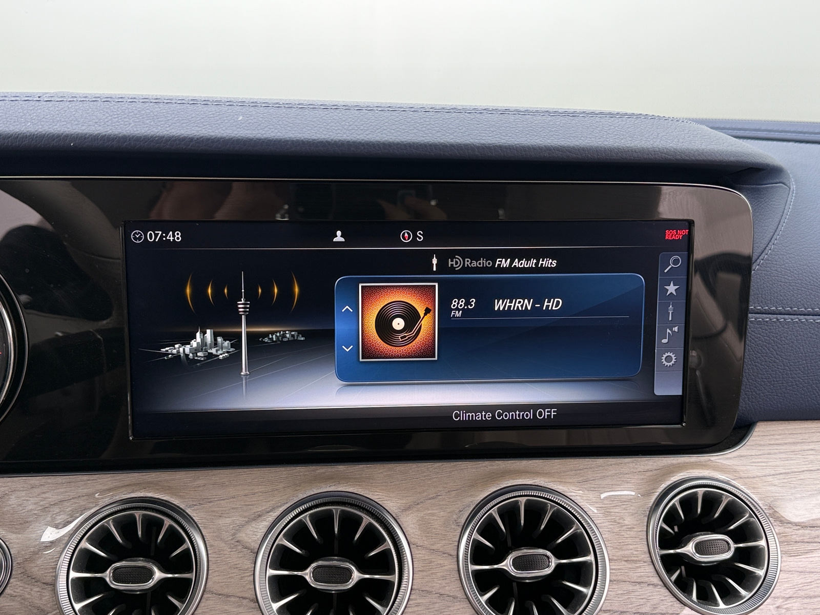 Thumbnail: 2018 Mercedes-Benz E-Class - 3
