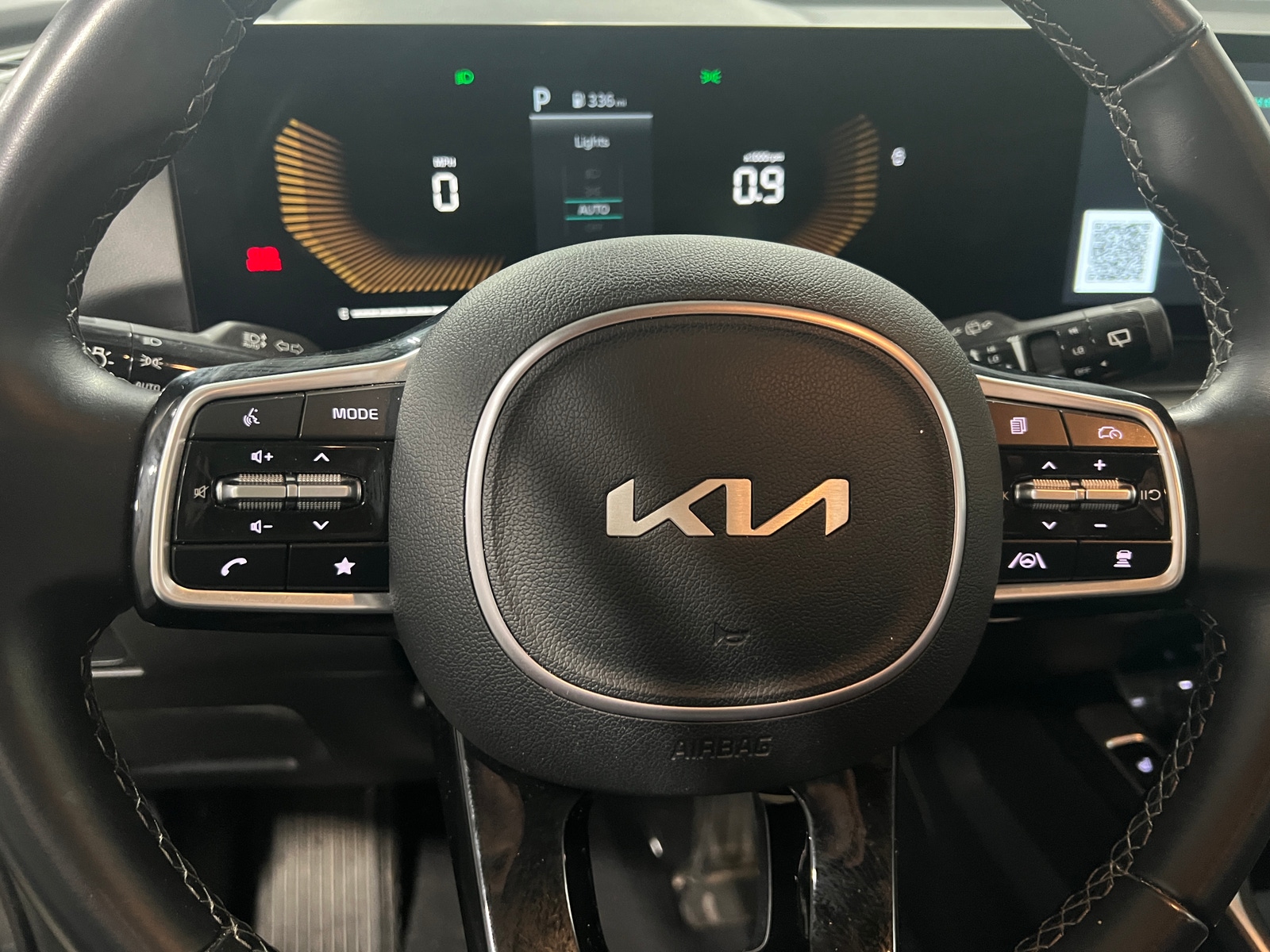 Thumbnail: 2024 Kia Sorento - 4