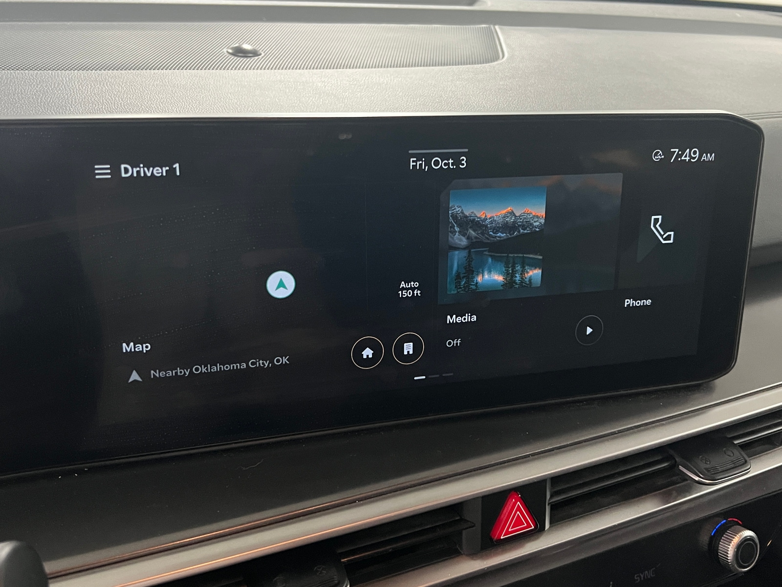 Thumbnail: 2024 Kia Sorento - 3