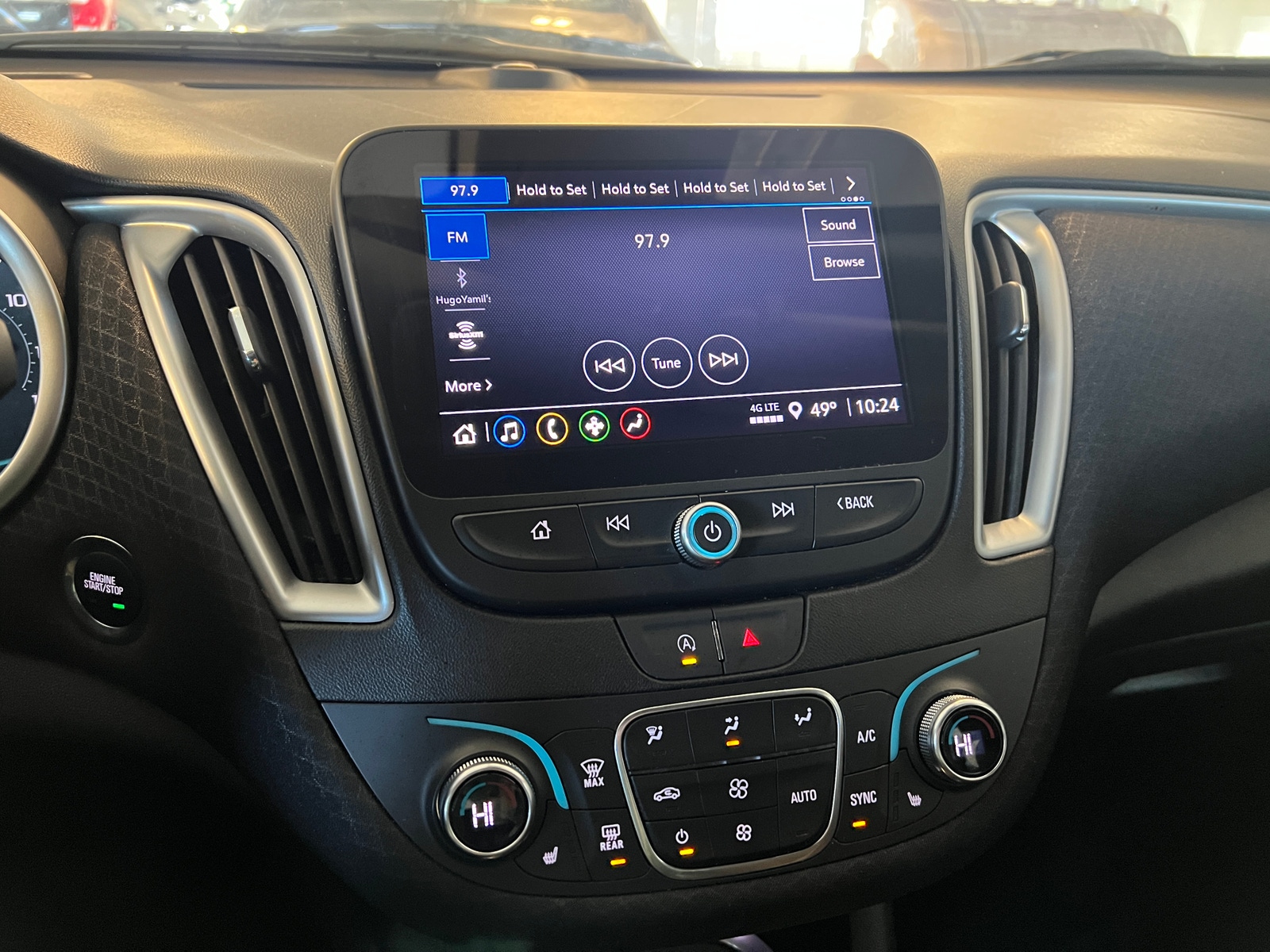 Thumbnail: 2024 Chevrolet Malibu - 4