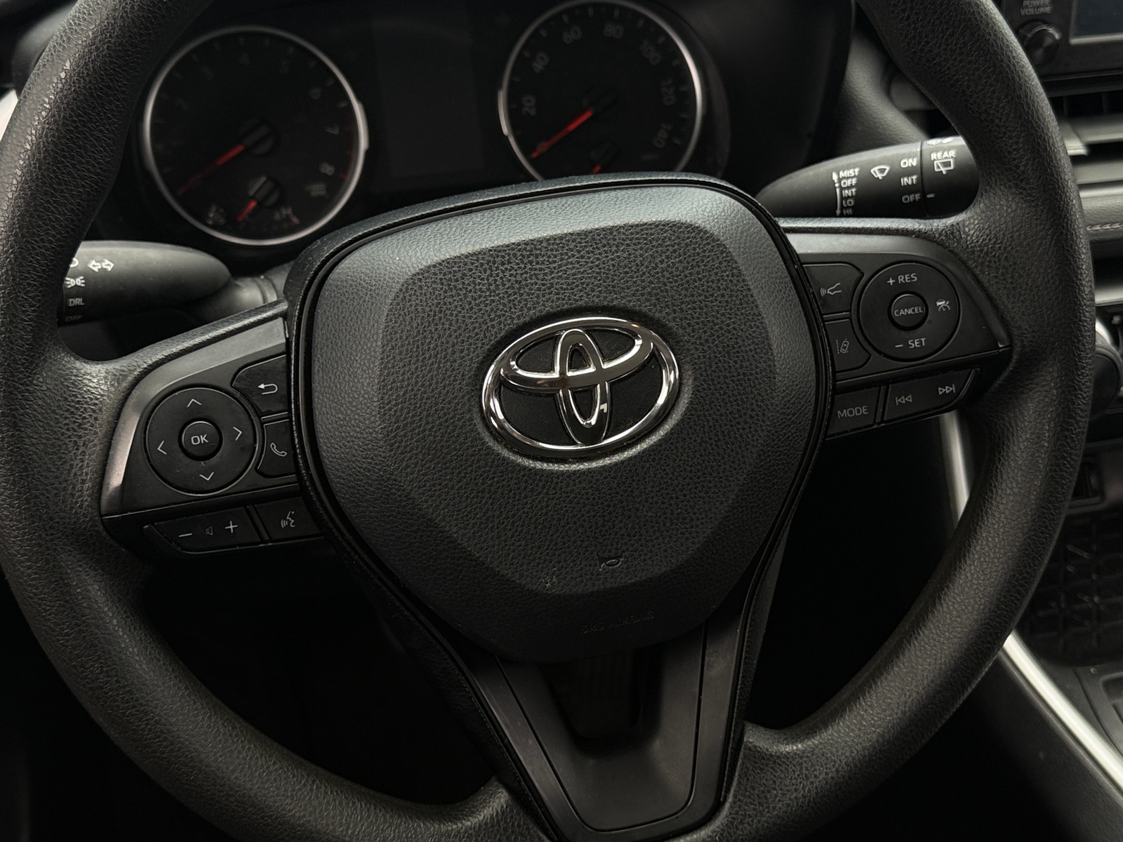 Thumbnail: 2019 Toyota RAV4 - 5