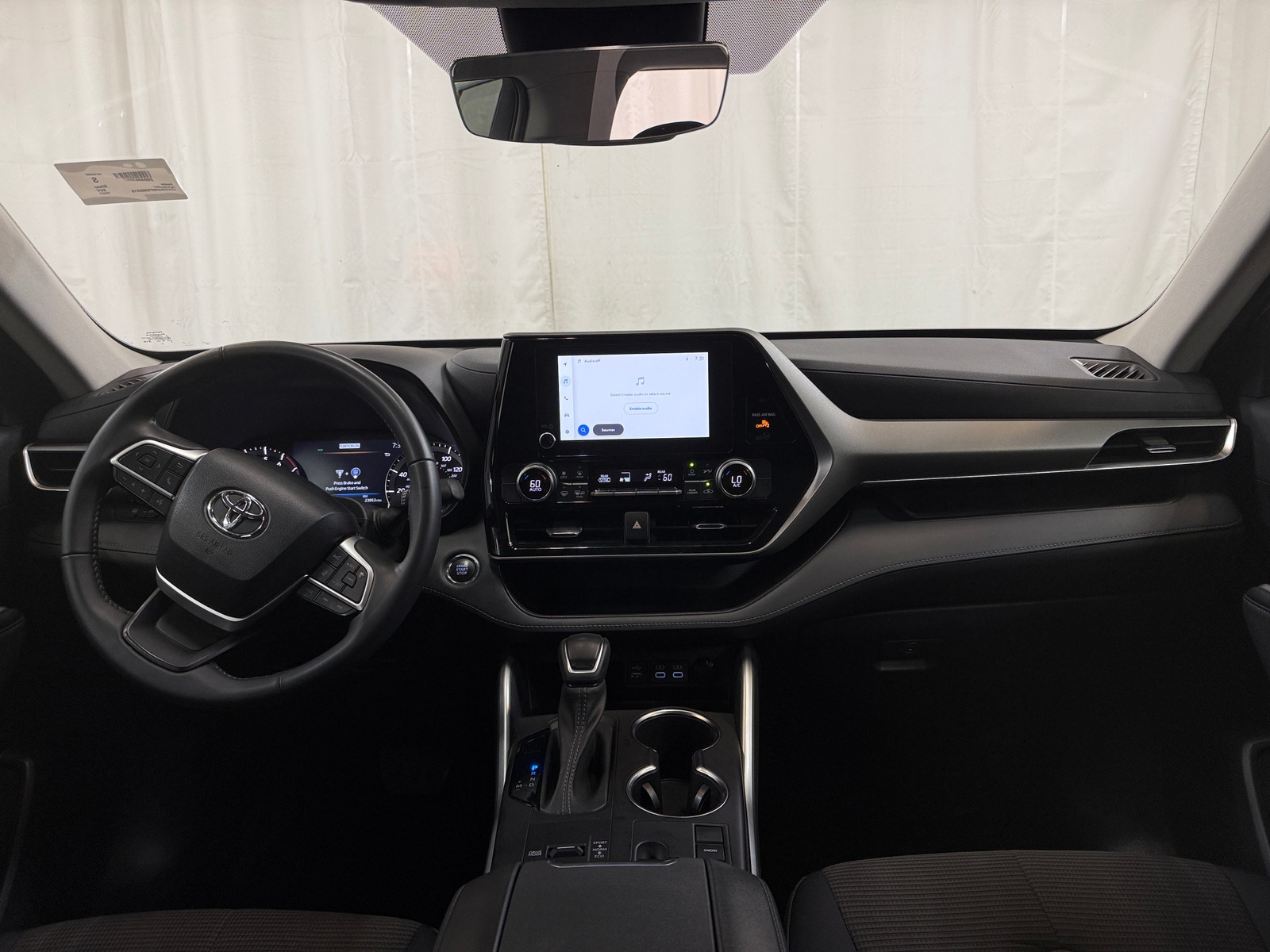 Thumbnail: 2023 Toyota Highlander - 3