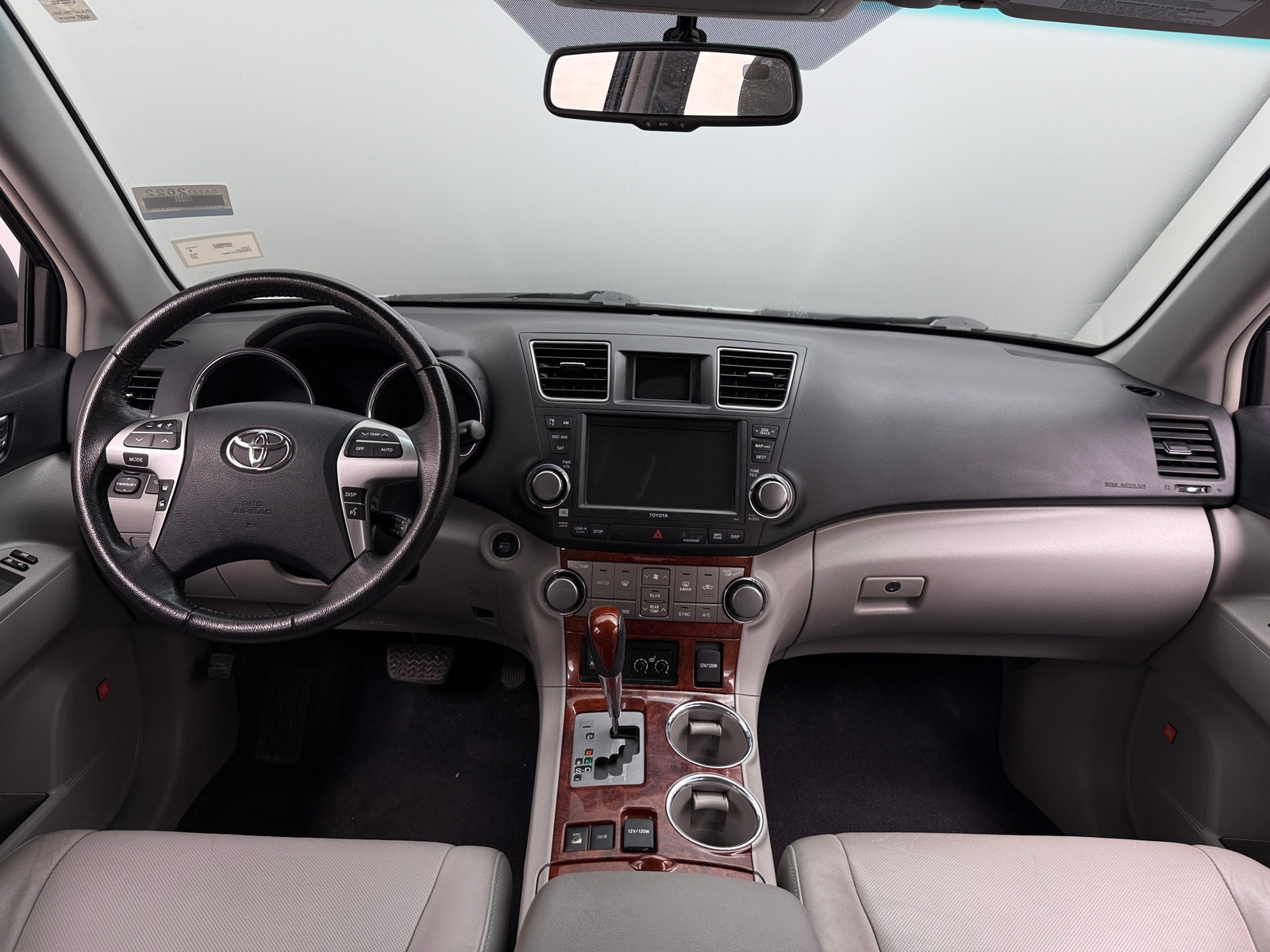 Thumbnail: 2012 Toyota Highlander - 2