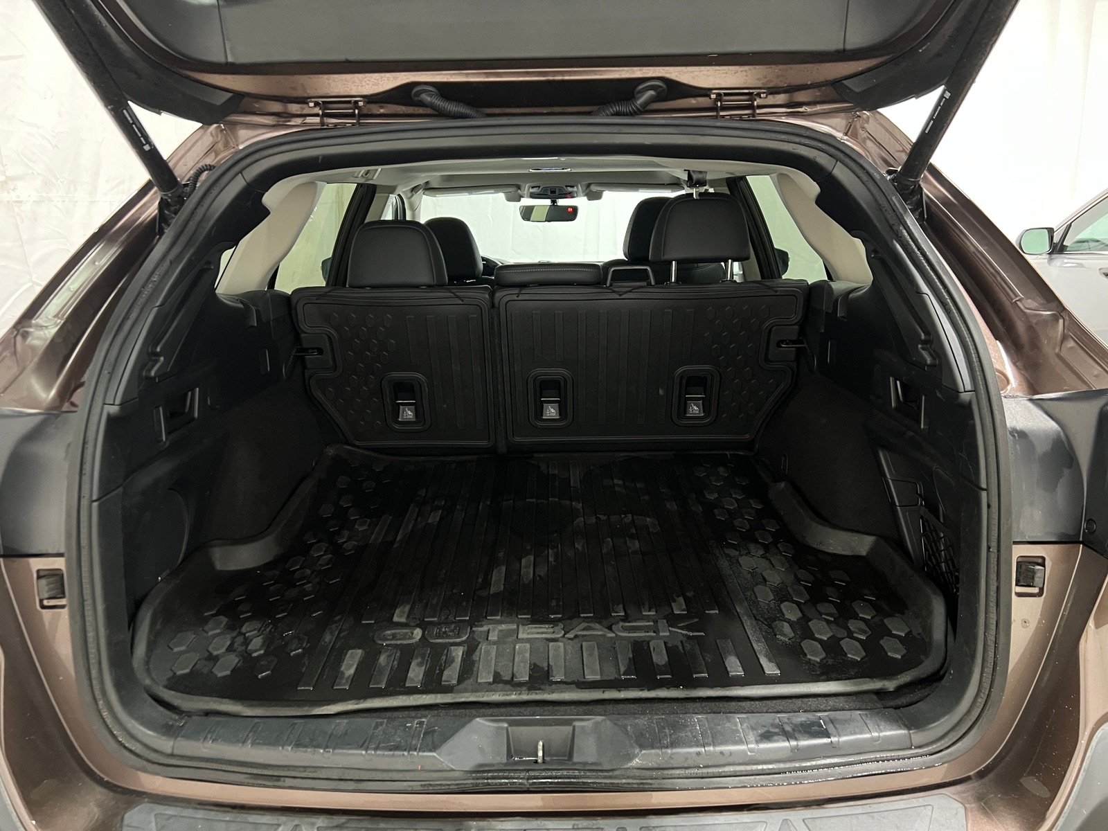 Thumbnail: 2020 Subaru Outback - 6