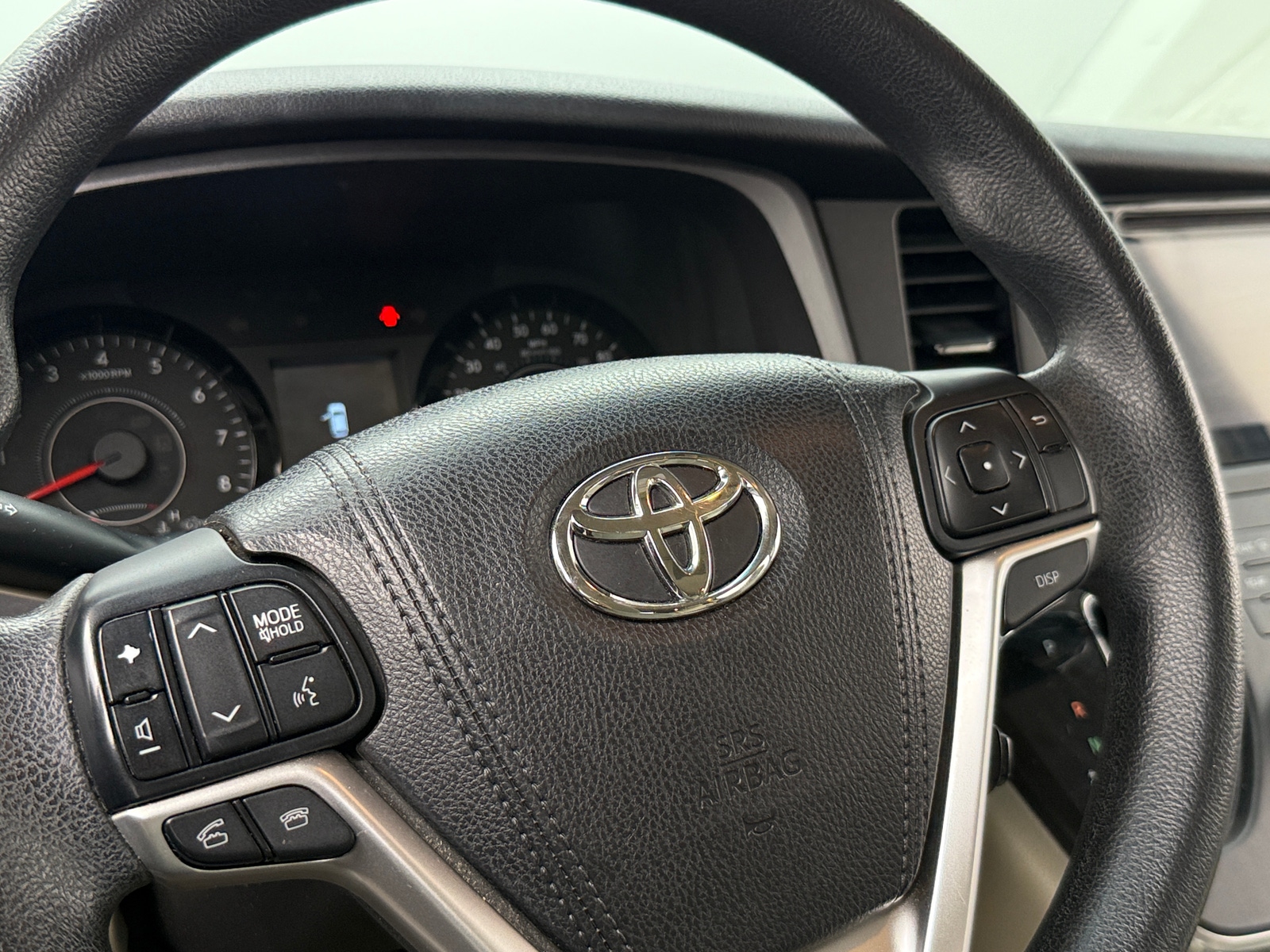 Thumbnail: 2015 Toyota Sienna - 5