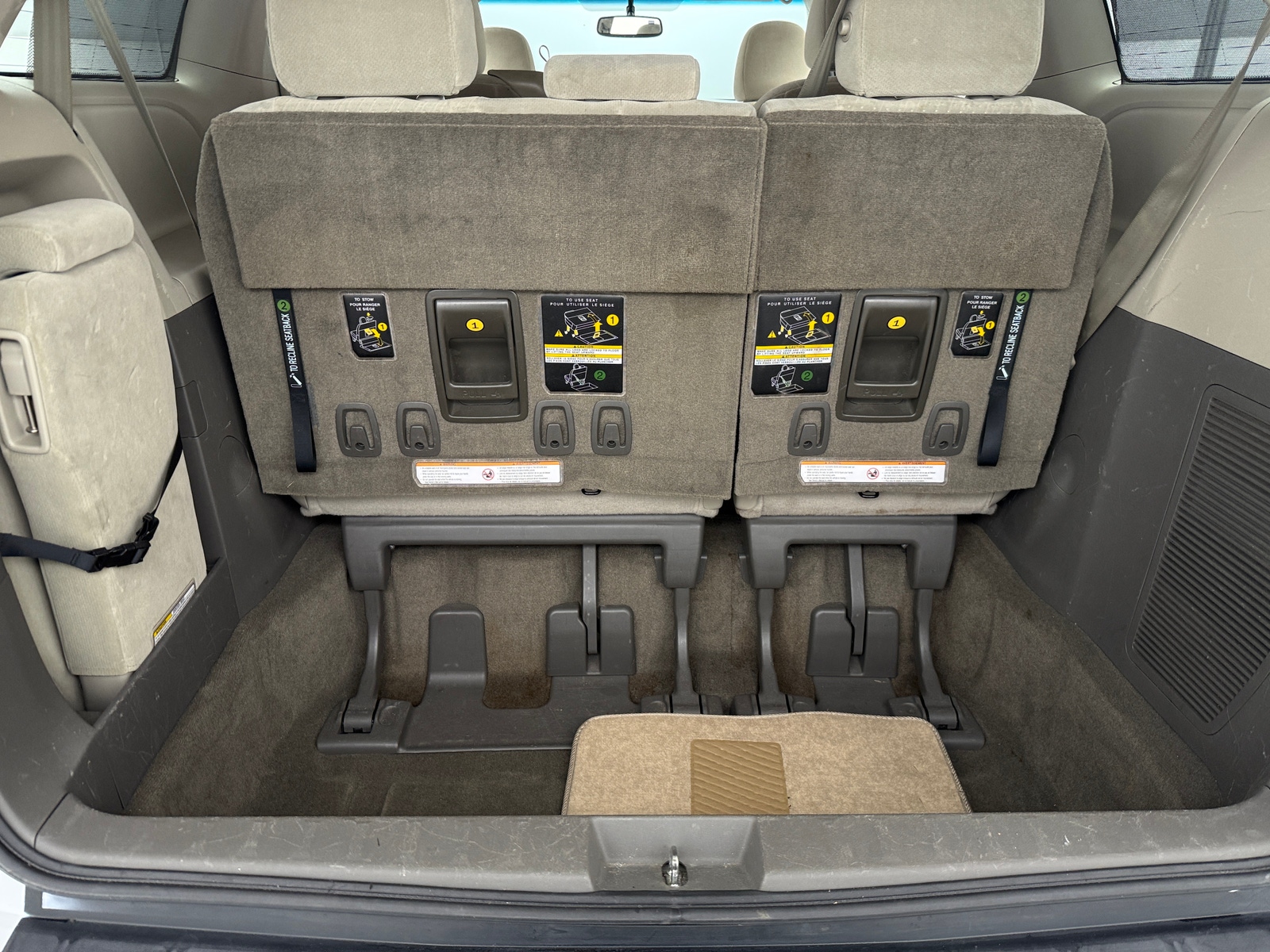 Thumbnail: 2015 Toyota Sienna - 7