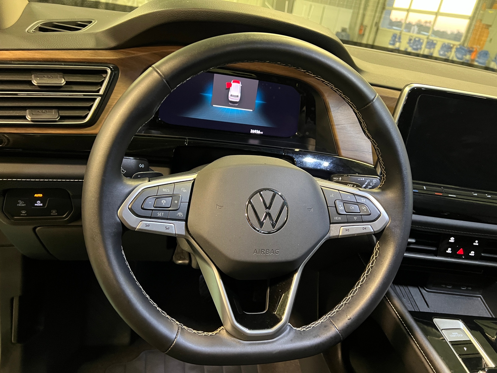 Thumbnail: 2025 Volkswagen Atlas - 4