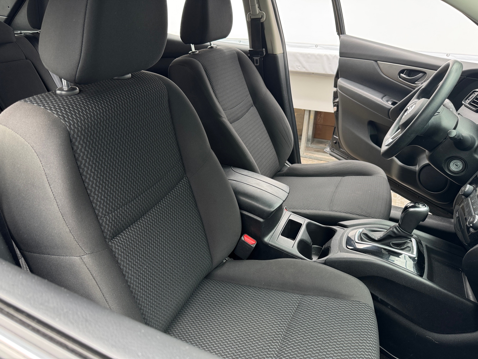 Thumbnail: 2018 Nissan Rogue Sport - 2