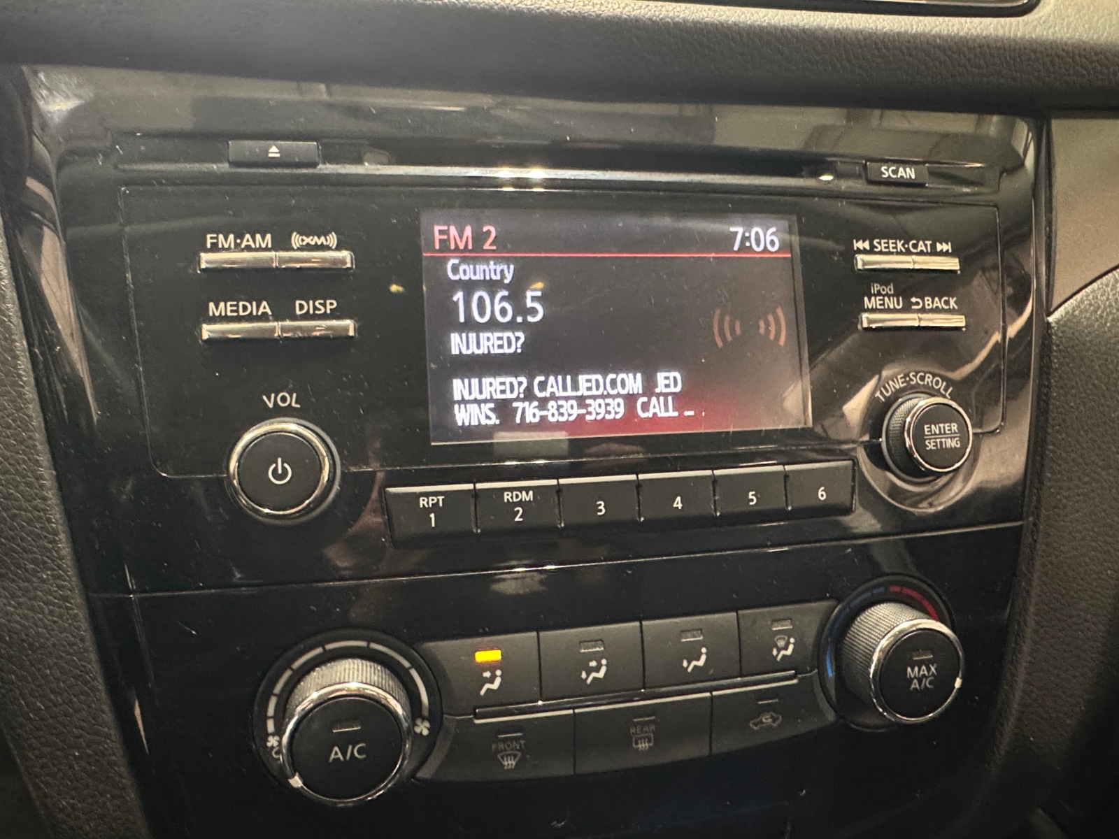 Thumbnail: 2018 Nissan Rogue Sport - 4