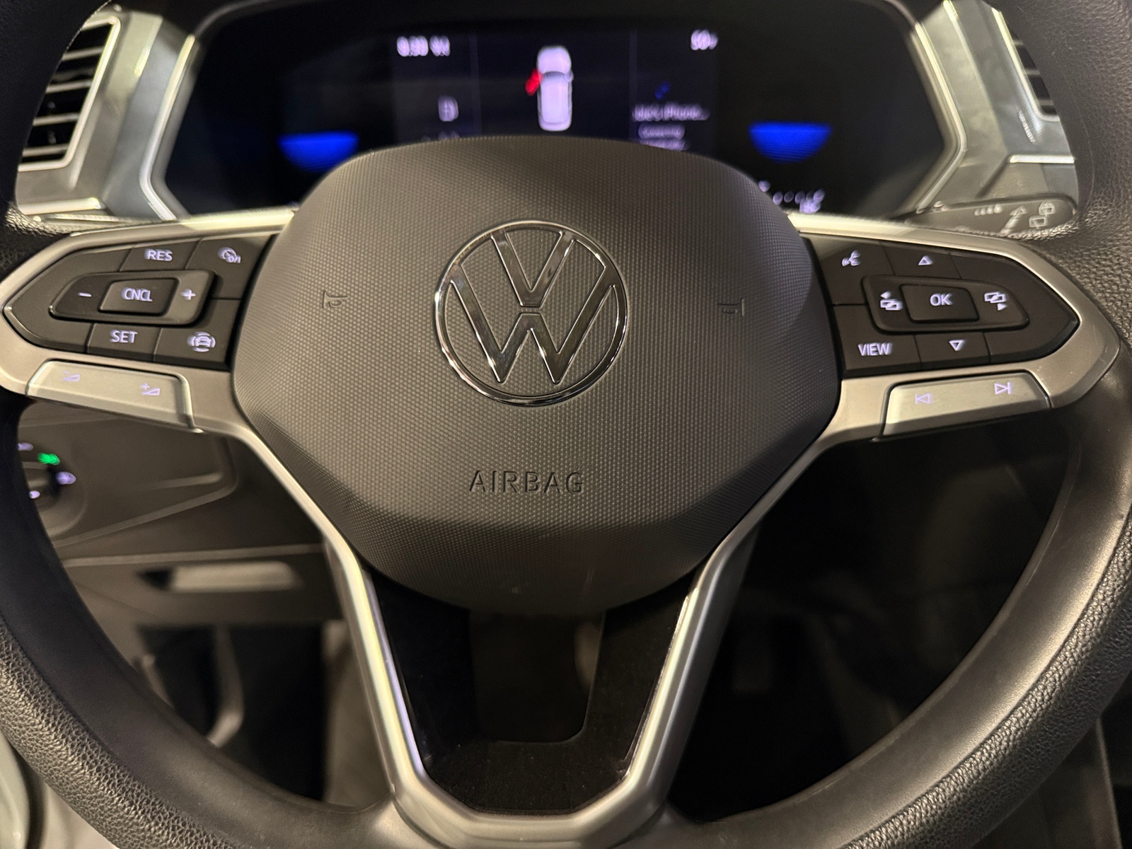Thumbnail: 2023 Volkswagen Tiguan - 5
