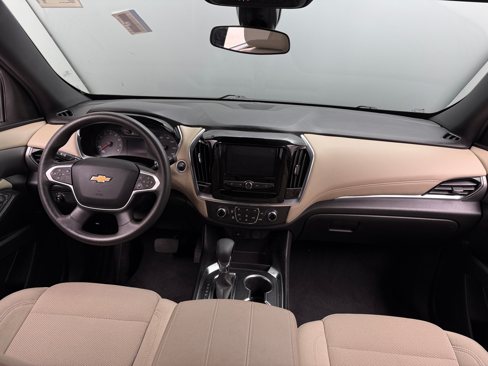 Thumbnail: 2023 Chevrolet Traverse - 3