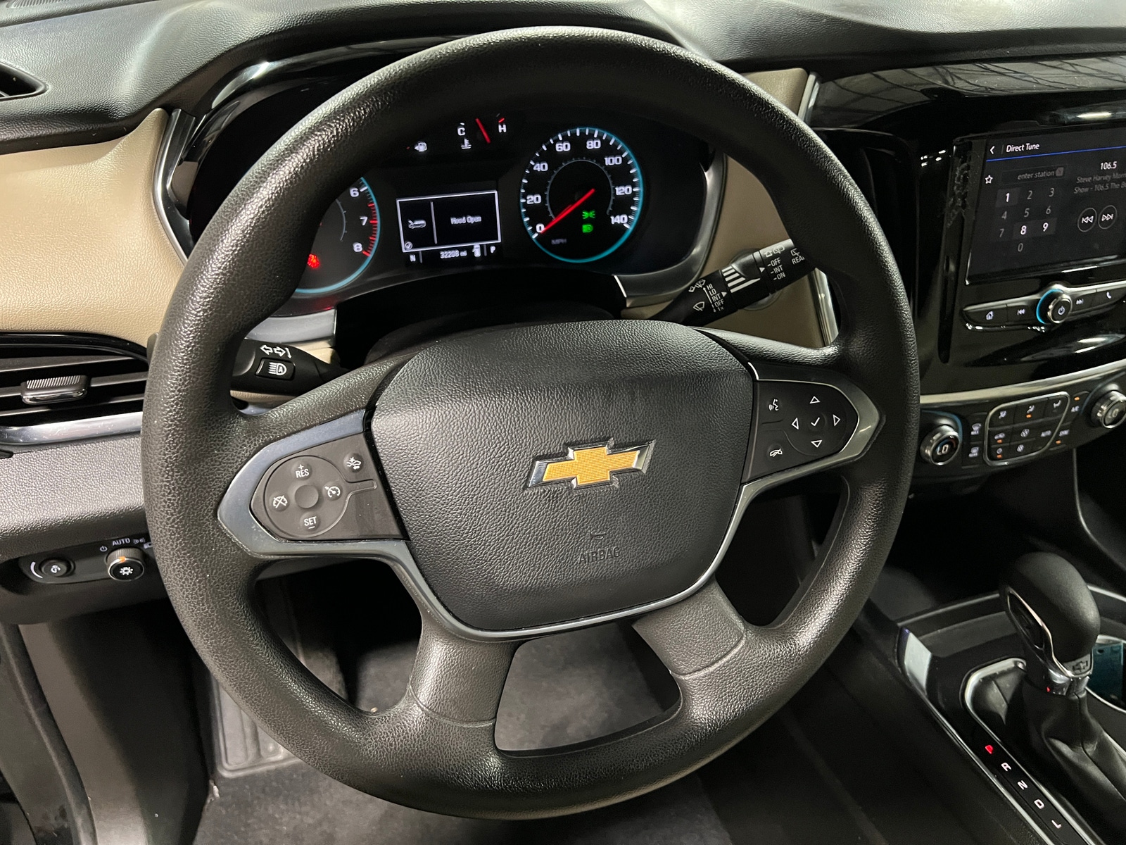 Thumbnail: 2023 Chevrolet Traverse - 5