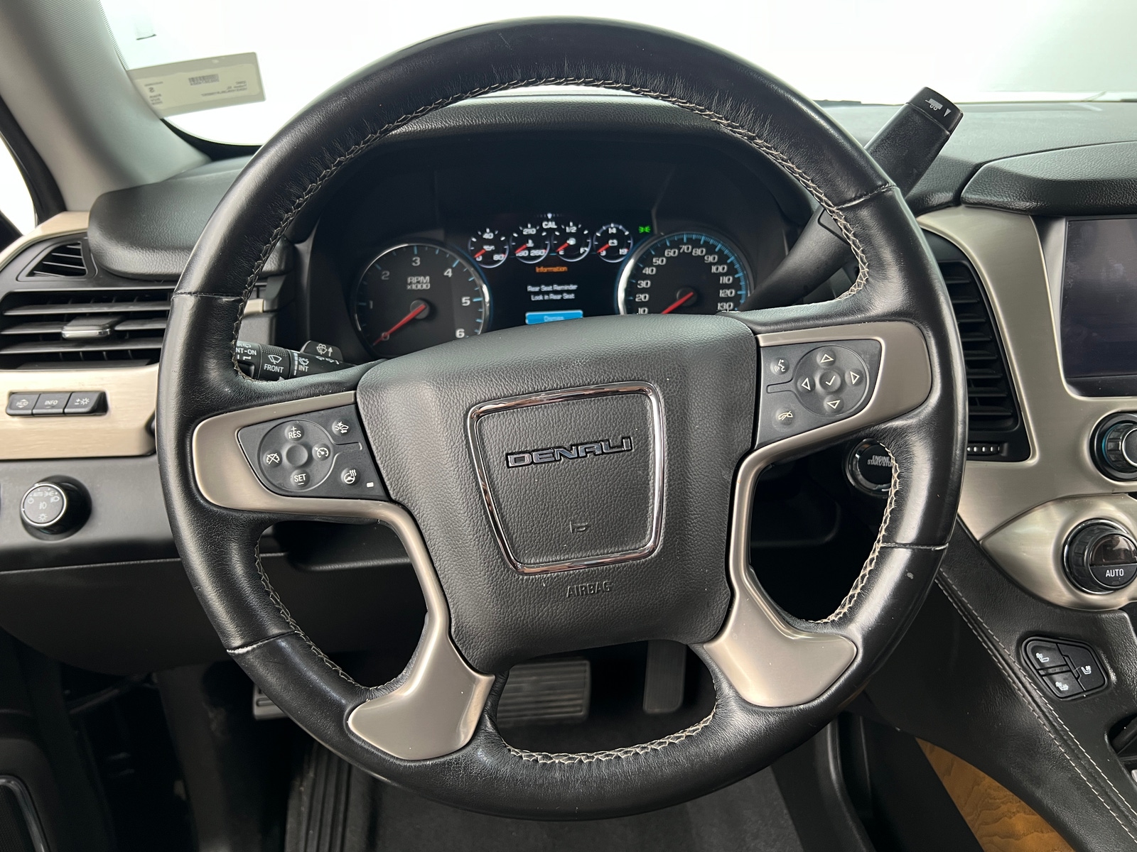 Thumbnail: 2020 GMC Yukon XL - 4