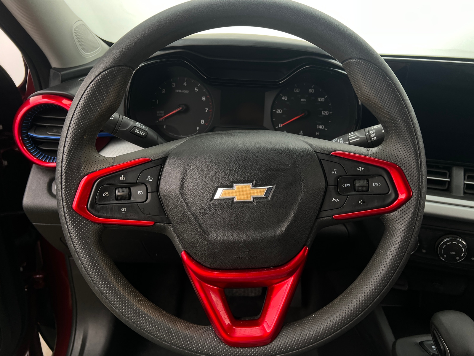 Thumbnail: 2024 Chevrolet Trax - 5