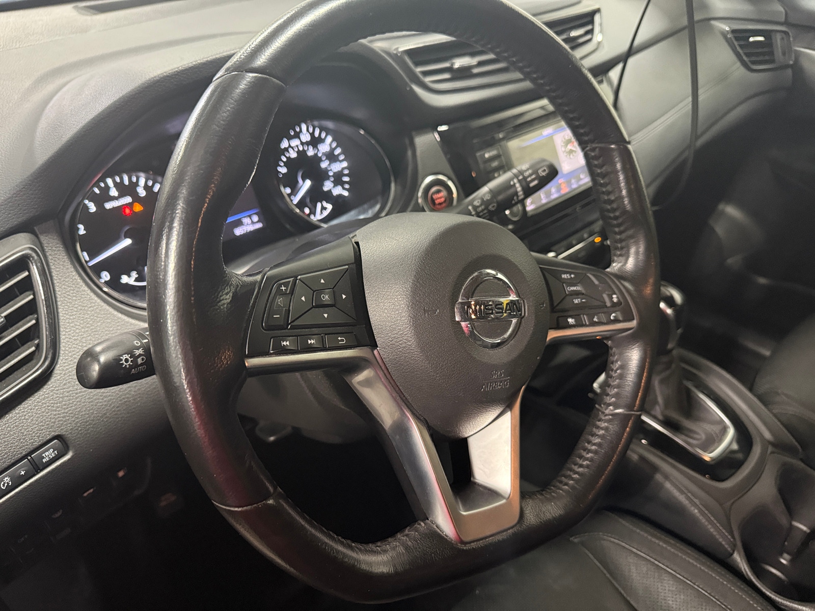 Thumbnail: 2018 Nissan Rogue - 4