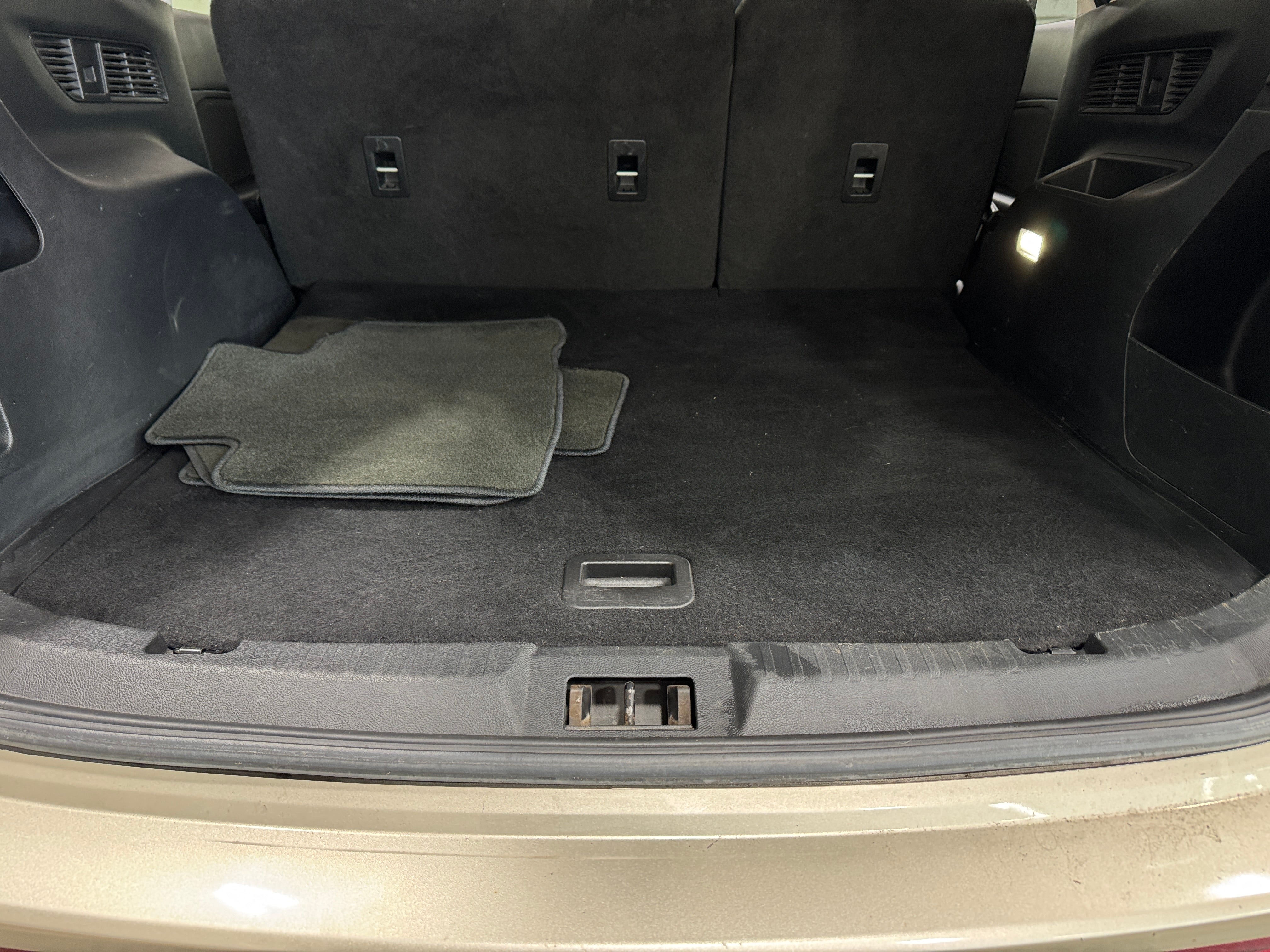 Used 2017 Ford Edge SEL with VIN 2FMPK4J83HBB02998 for sale in Oak Creek, WI