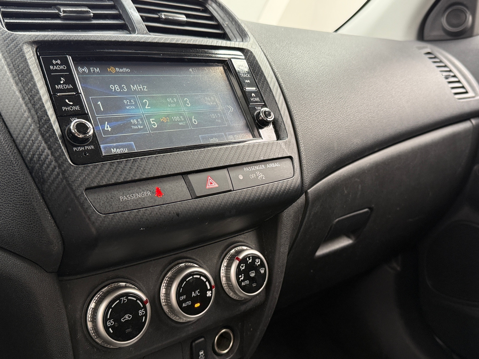 Thumbnail: 2023 Mitsubishi Outlander Sport - 4