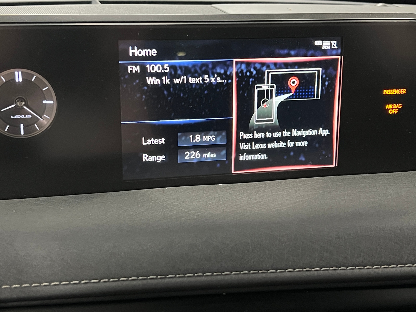 Thumbnail: 2021 Lexus UX - 3