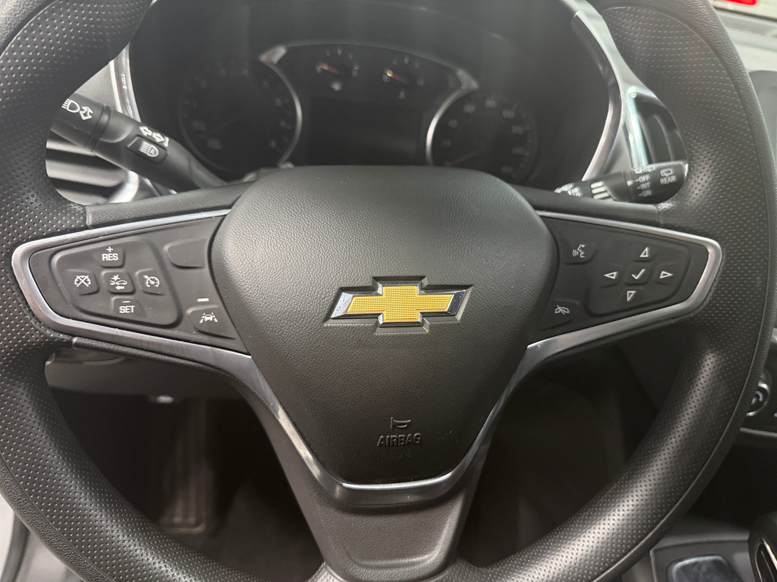 Thumbnail: 2023 Chevrolet Equinox - 5