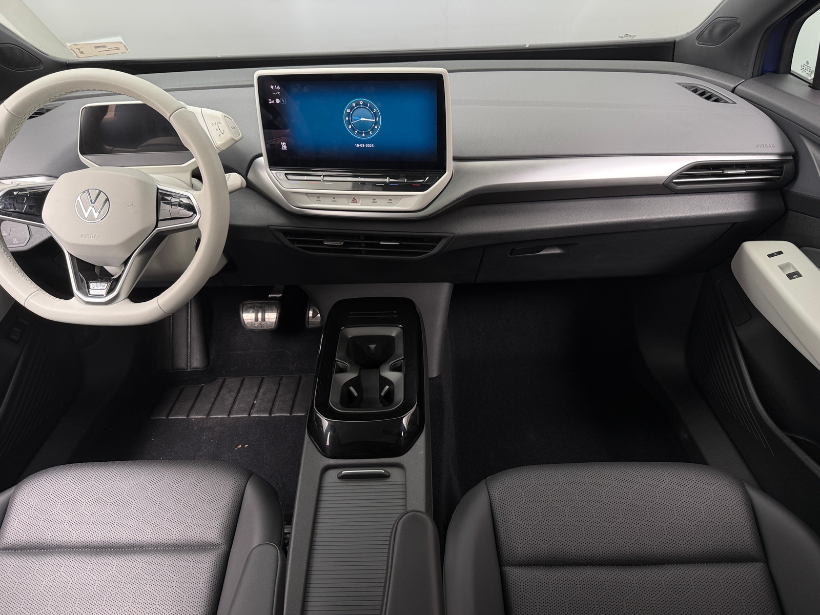 Thumbnail: 2021 Volkswagen ID.4 - 2