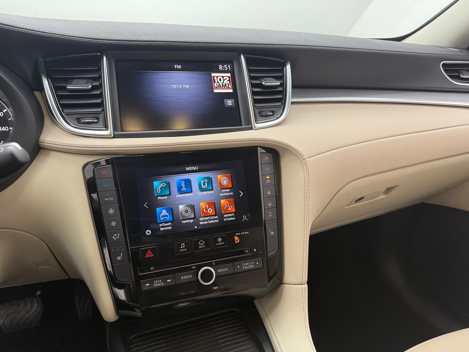 Thumbnail: 2021 INFINITI QX50 - 3