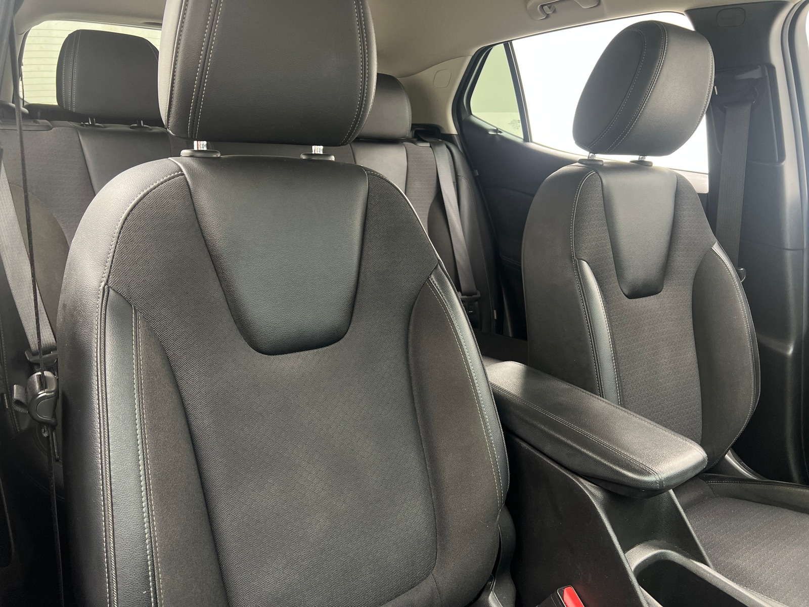 Thumbnail: 2020 Buick Encore GX - 2