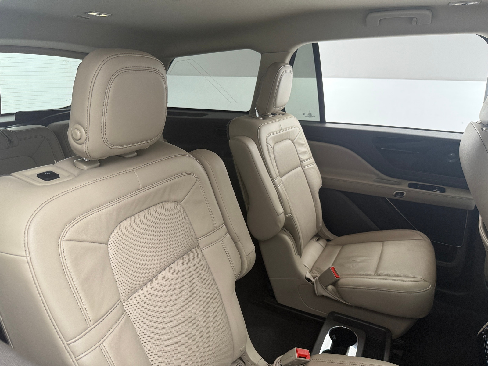 Thumbnail: 2020 Lincoln Aviator - 5