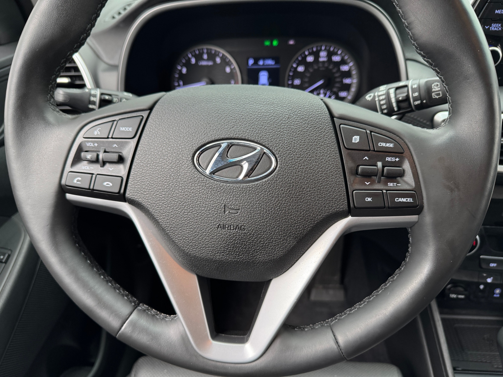 Thumbnail: 2020 Hyundai Tucson - 4