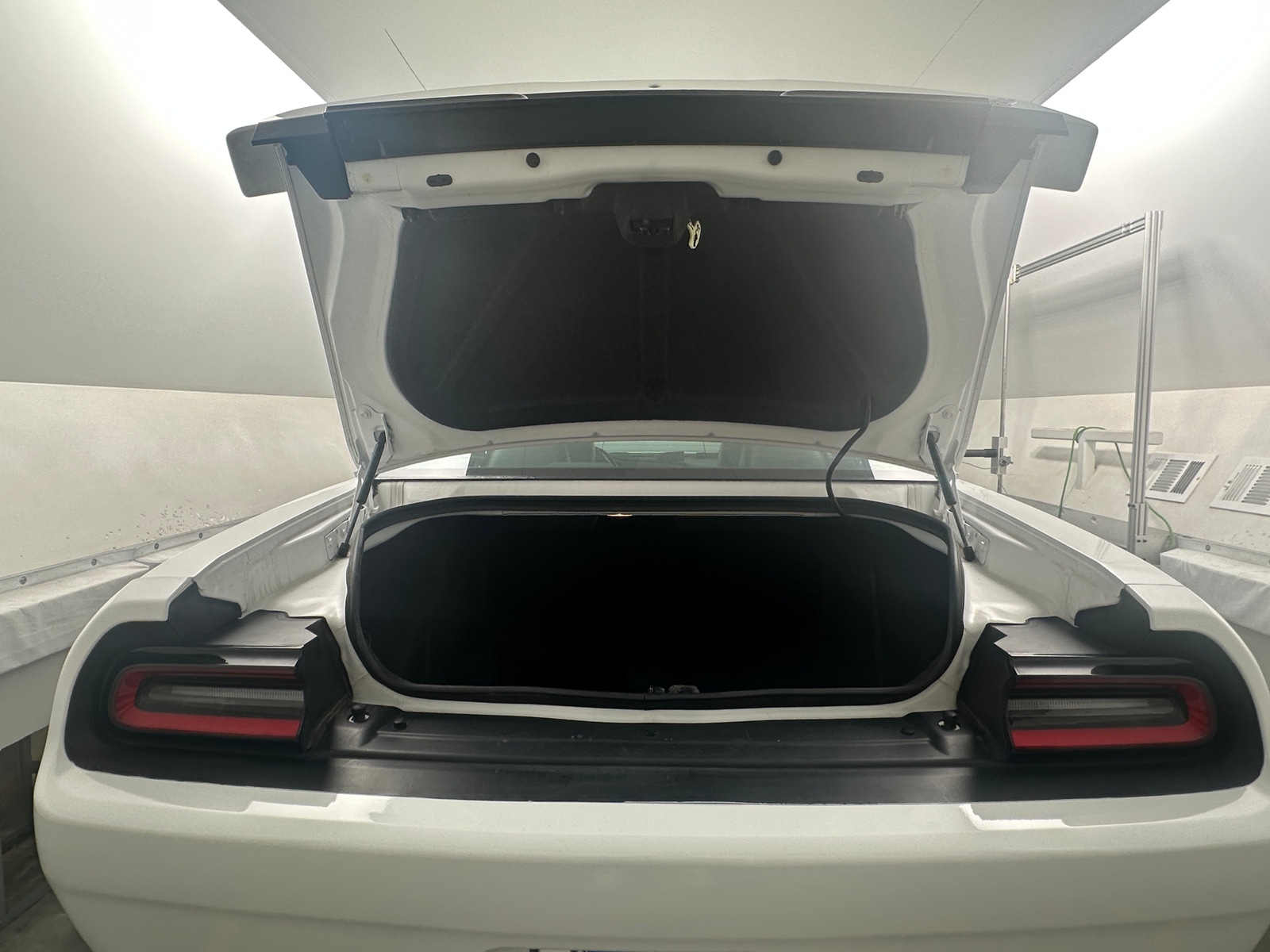 Thumbnail: 2019 Dodge Challenger - 5