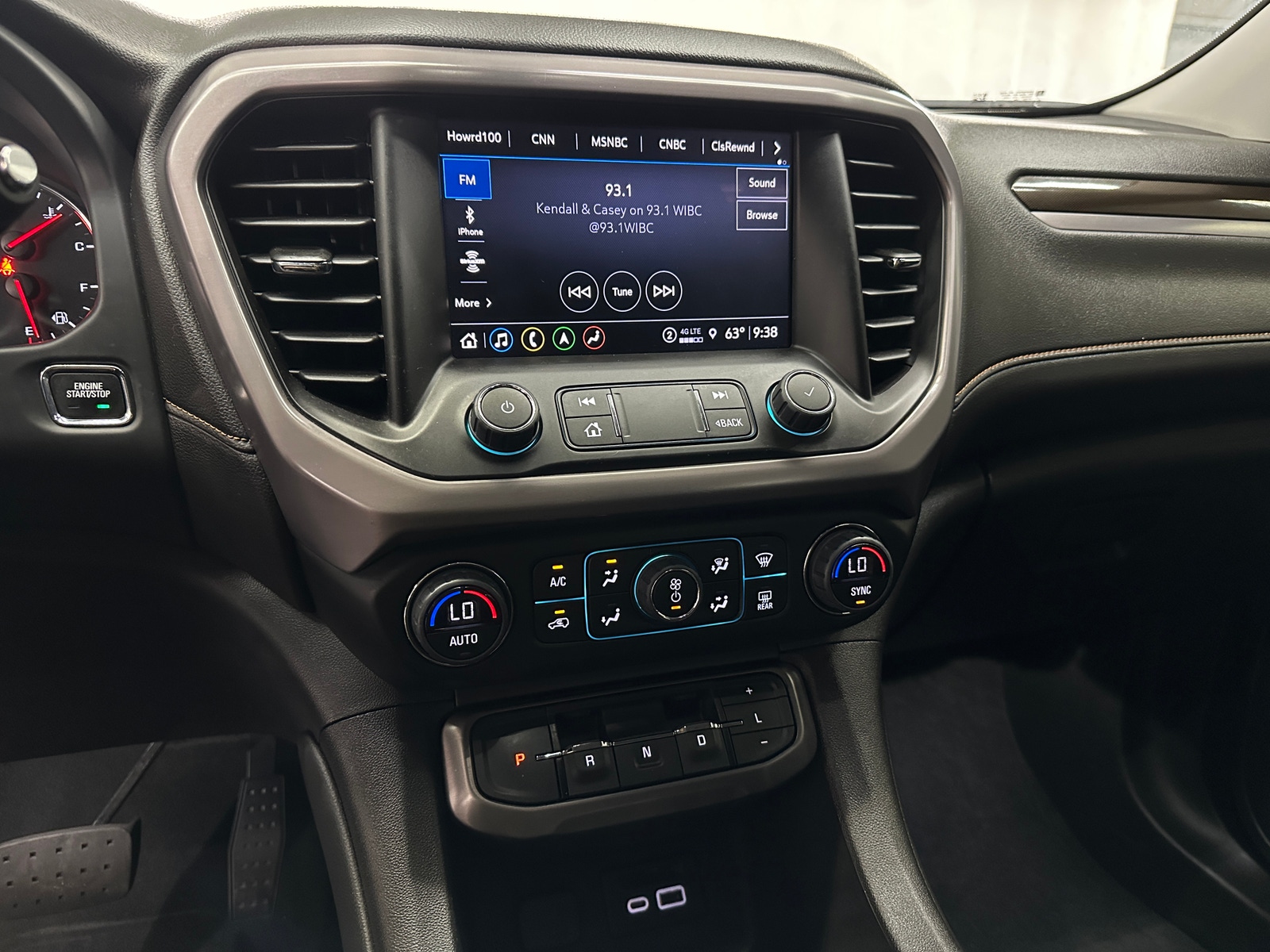 Thumbnail: 2023 GMC Acadia - 4