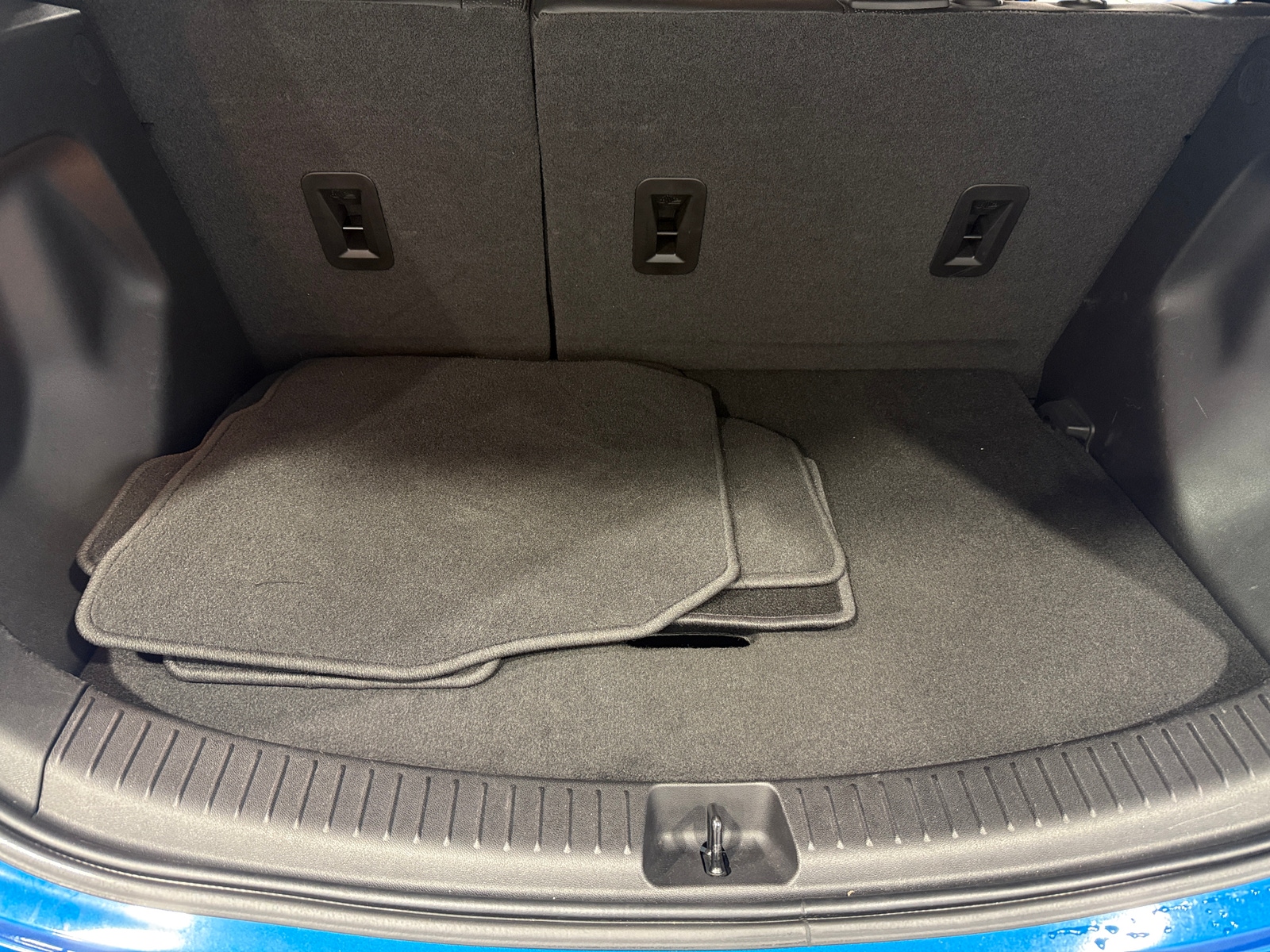 Thumbnail: 2022 Chevrolet Bolt EV - 6