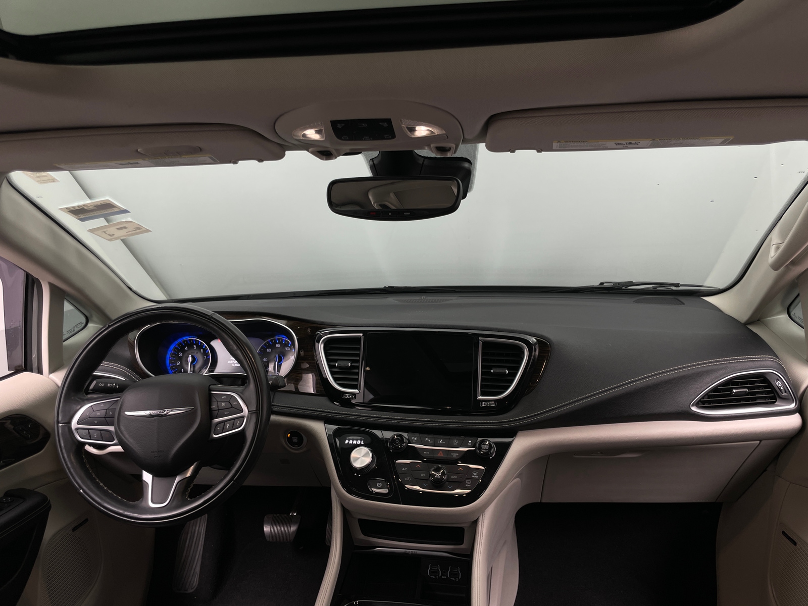 Thumbnail: 2022 Chrysler Pacifica - 2