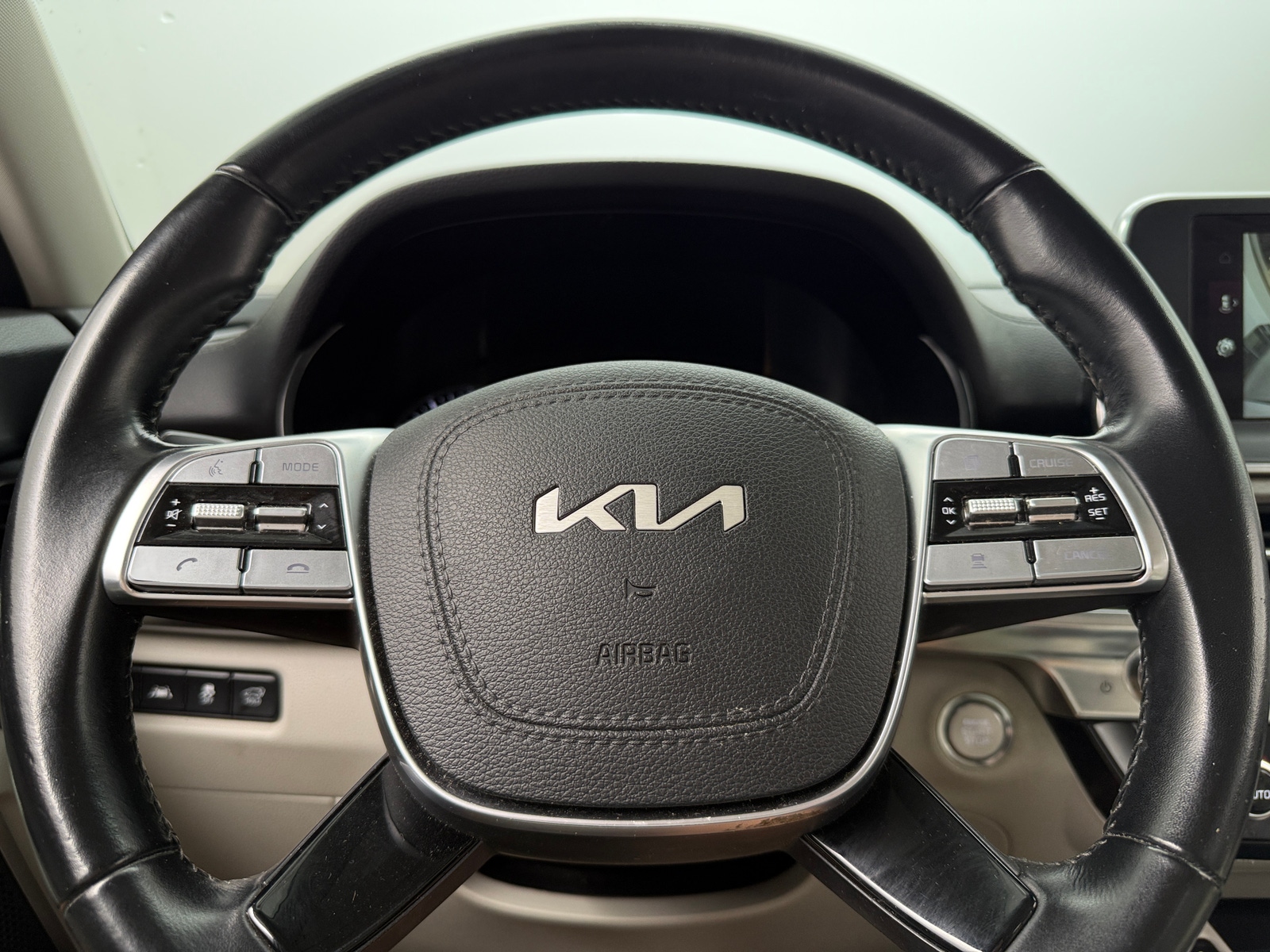 Thumbnail: 2022 Kia Telluride - 4