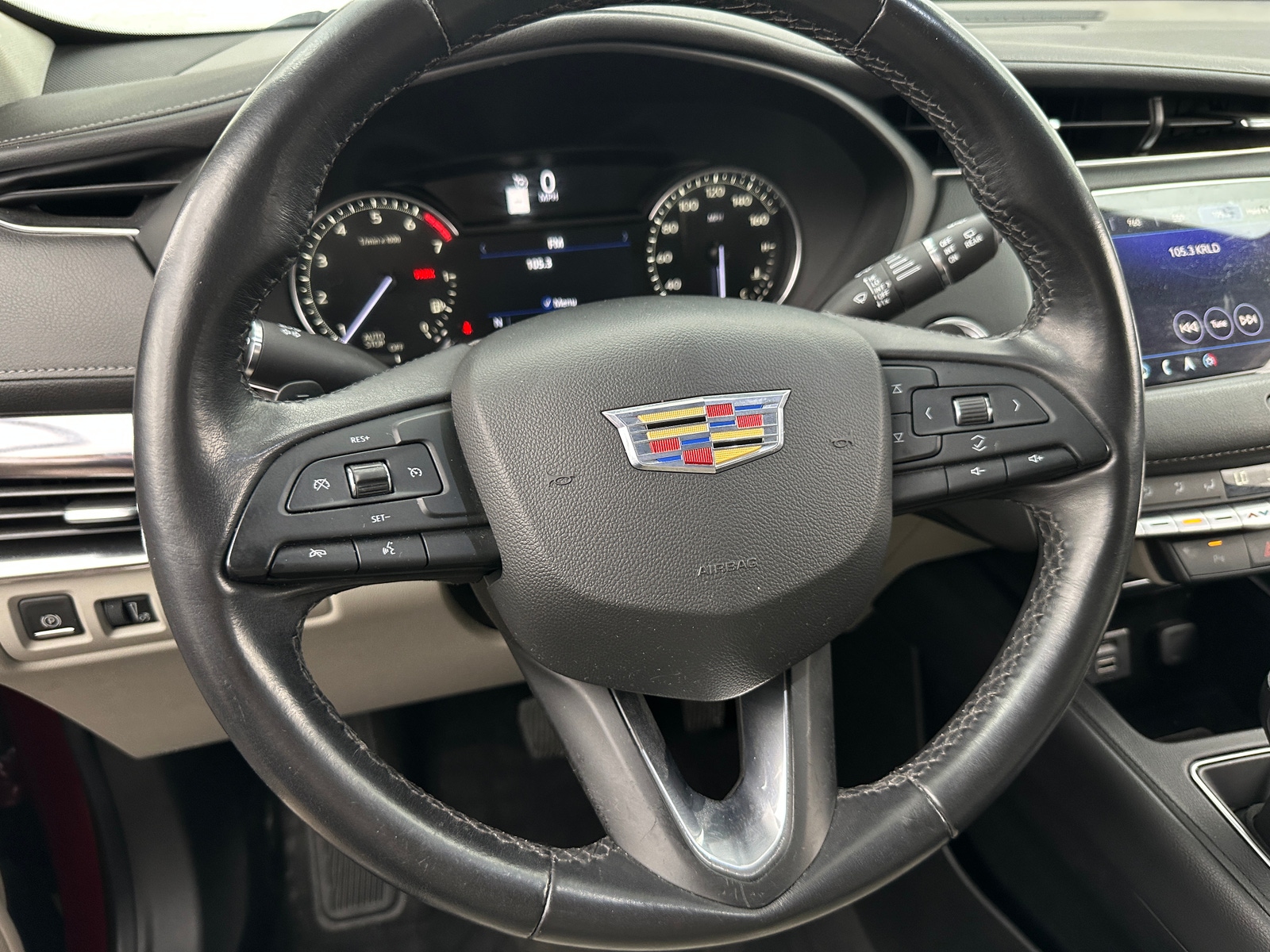 Thumbnail: 2019 Cadillac XT4 - 4