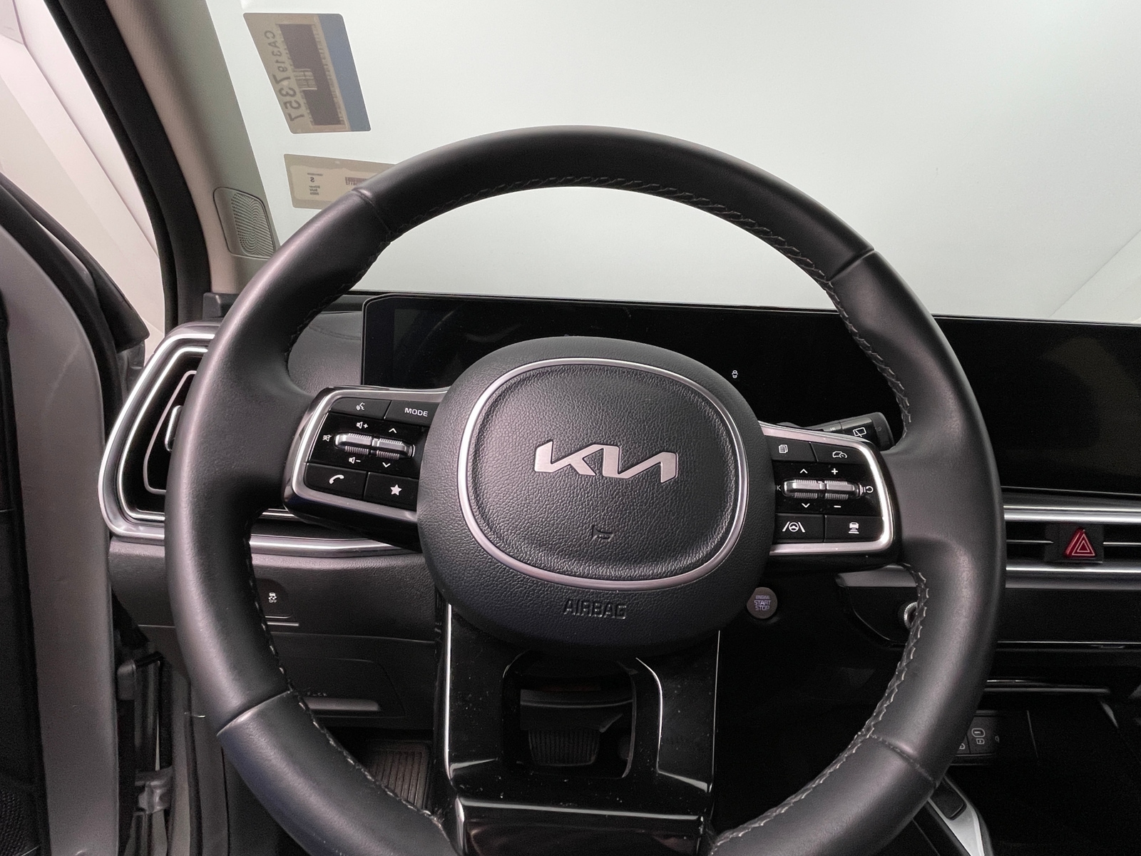 Thumbnail: 2025 Kia Sorento - 4