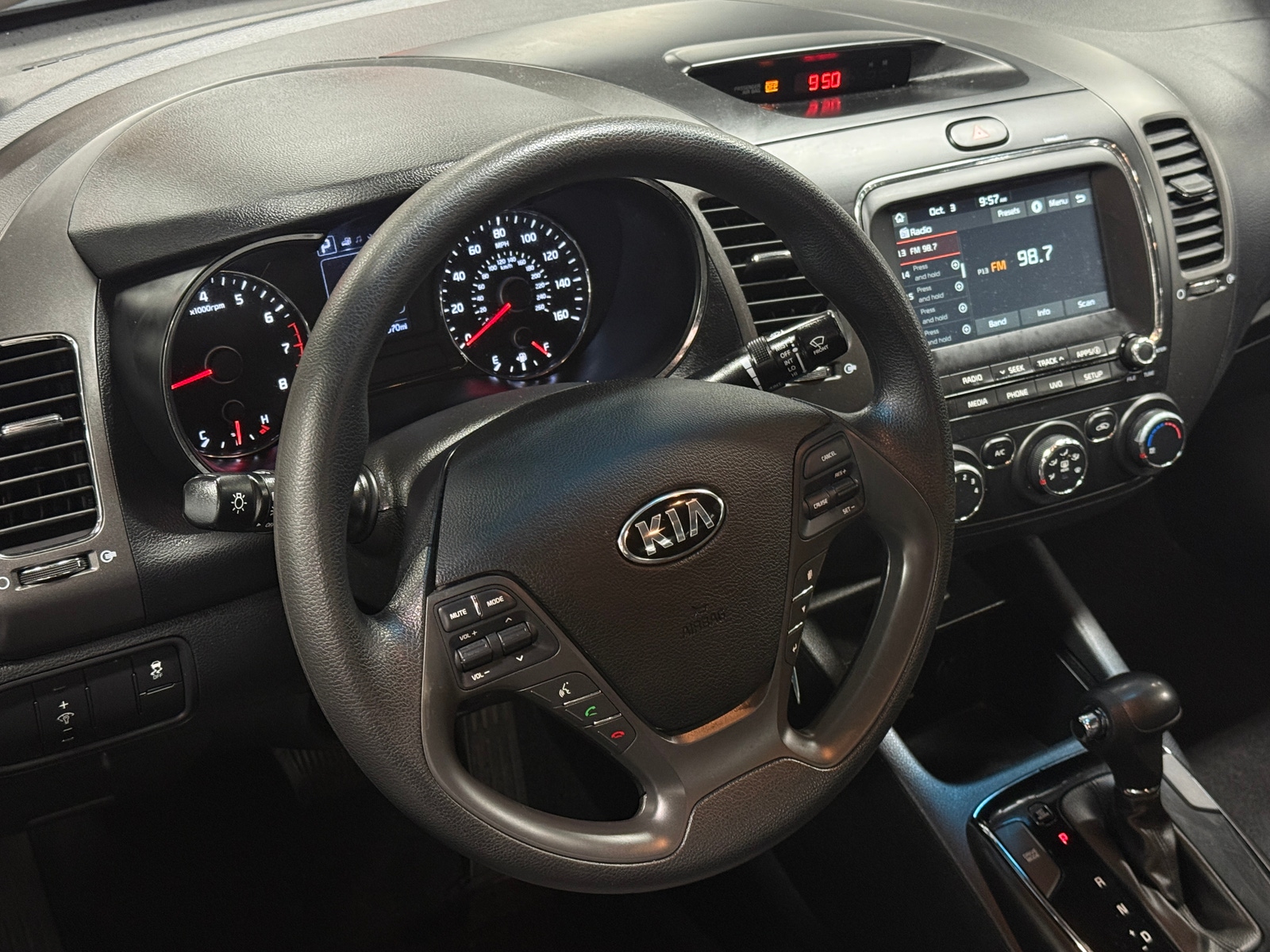 Thumbnail: 2018 Kia Forte - 5