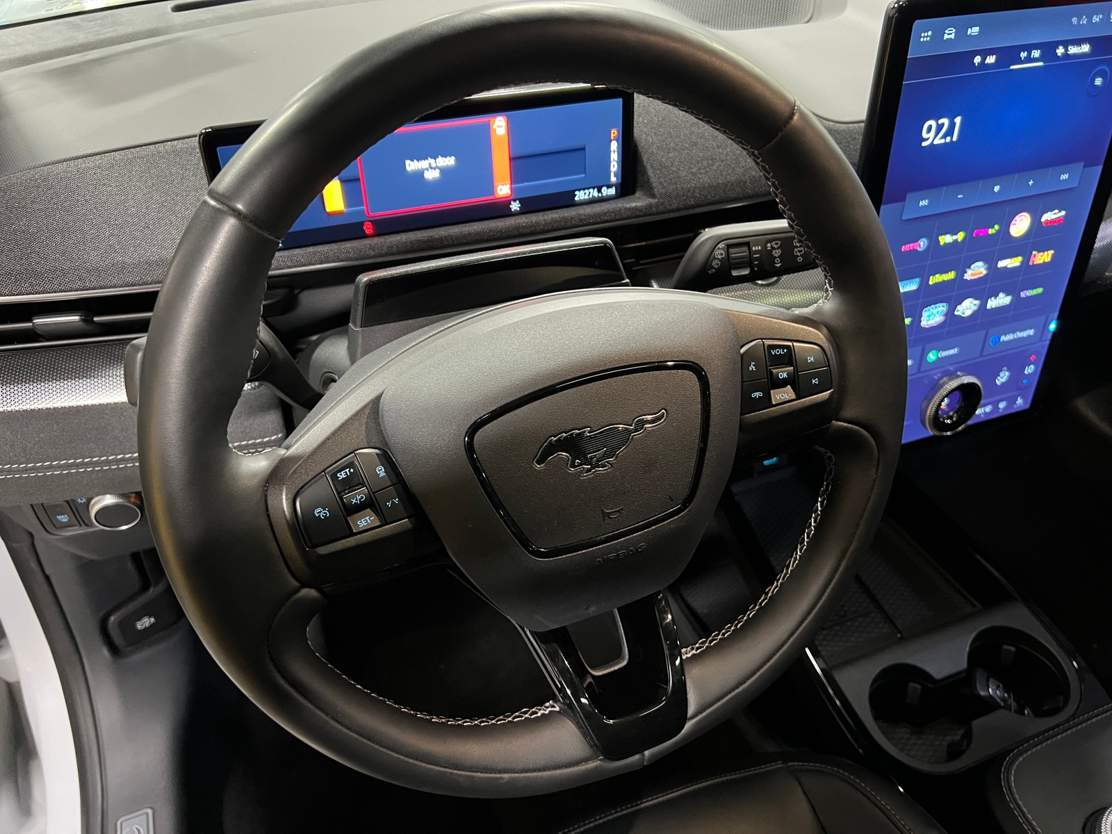 Thumbnail: 2022 Ford Mustang Mach-E - 4