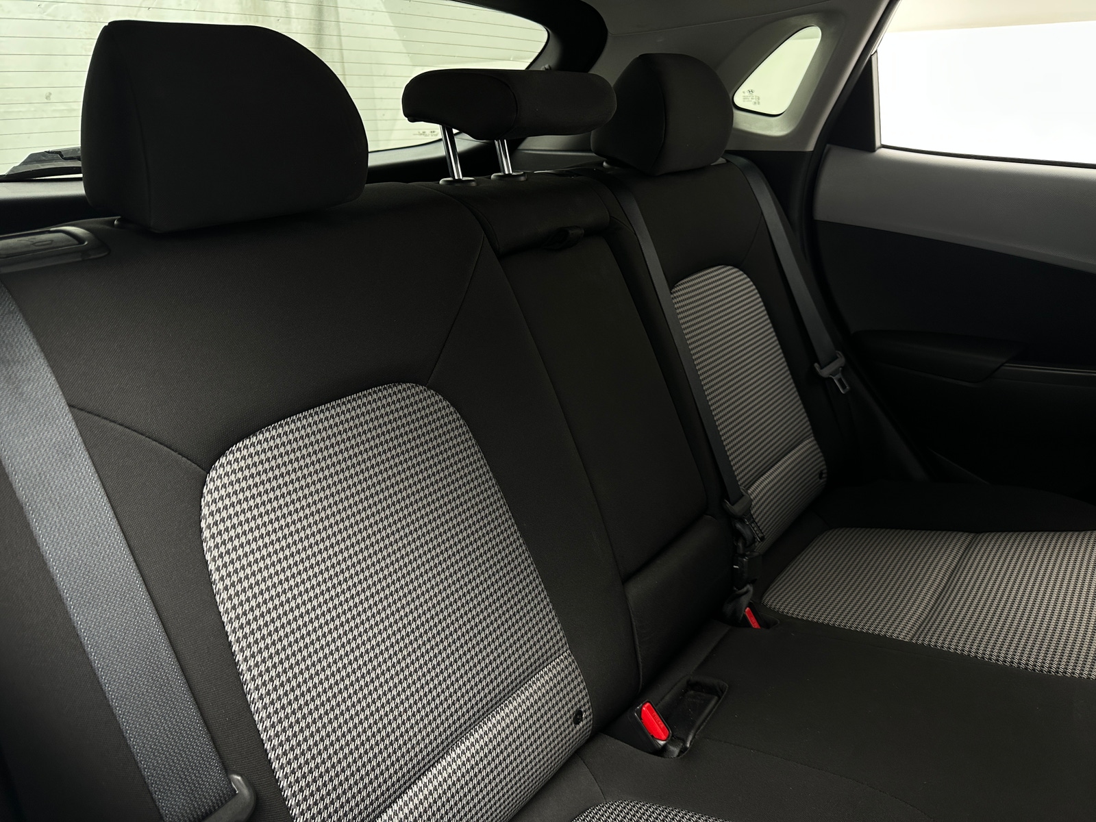 Thumbnail: 2018 Hyundai Kona - 6