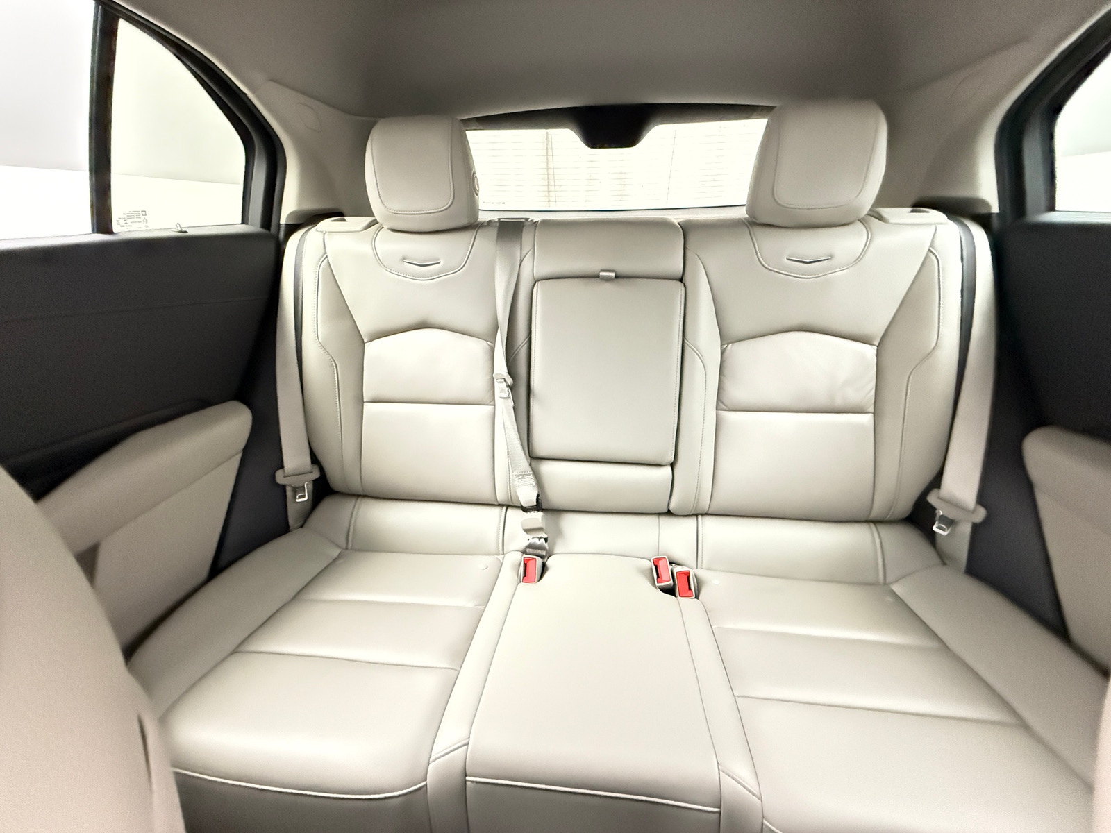 Thumbnail: 2021 Cadillac XT4 - 5