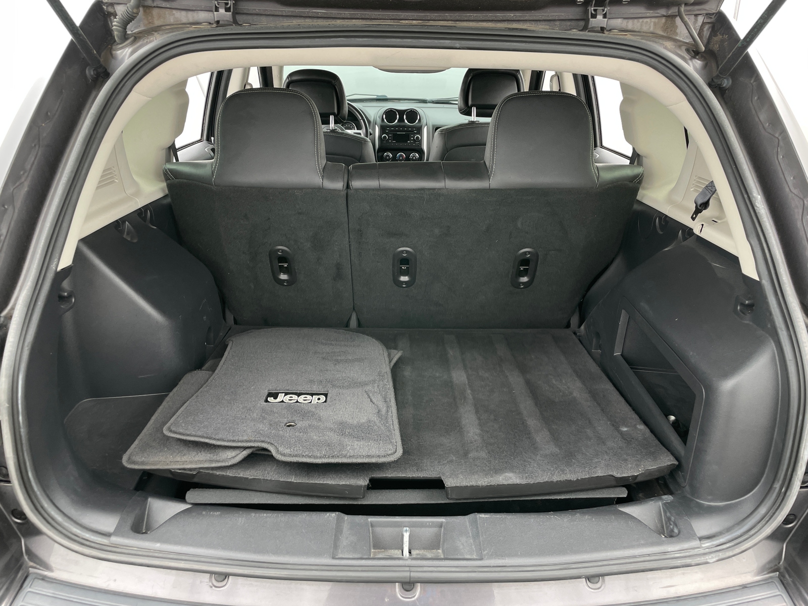 Thumbnail: 2015 Jeep Compass - 7