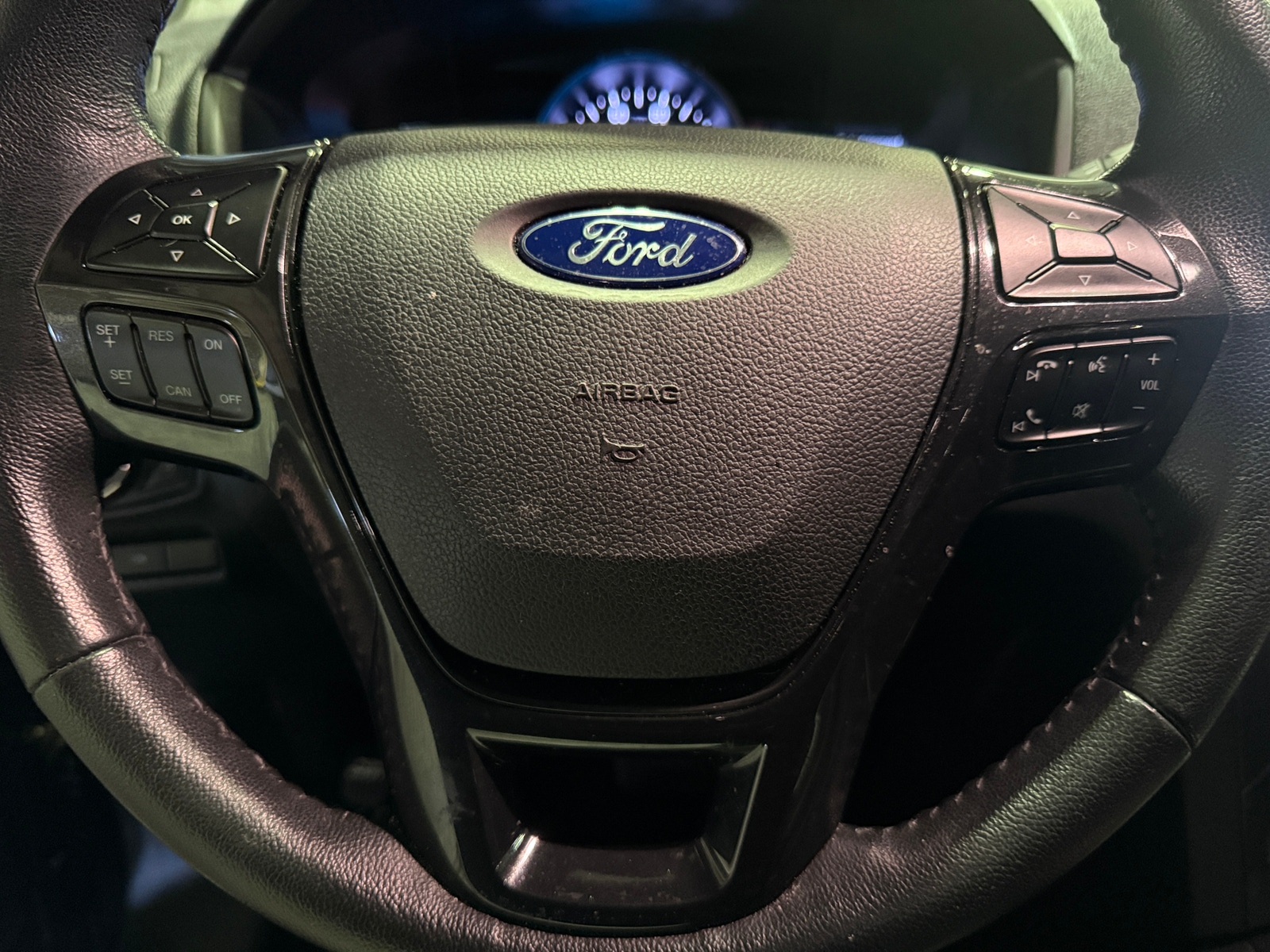 Thumbnail: 2019 Ford Explorer - 5